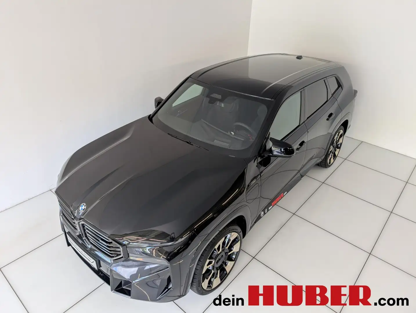 BMW XM 50e Schwarz - 2
