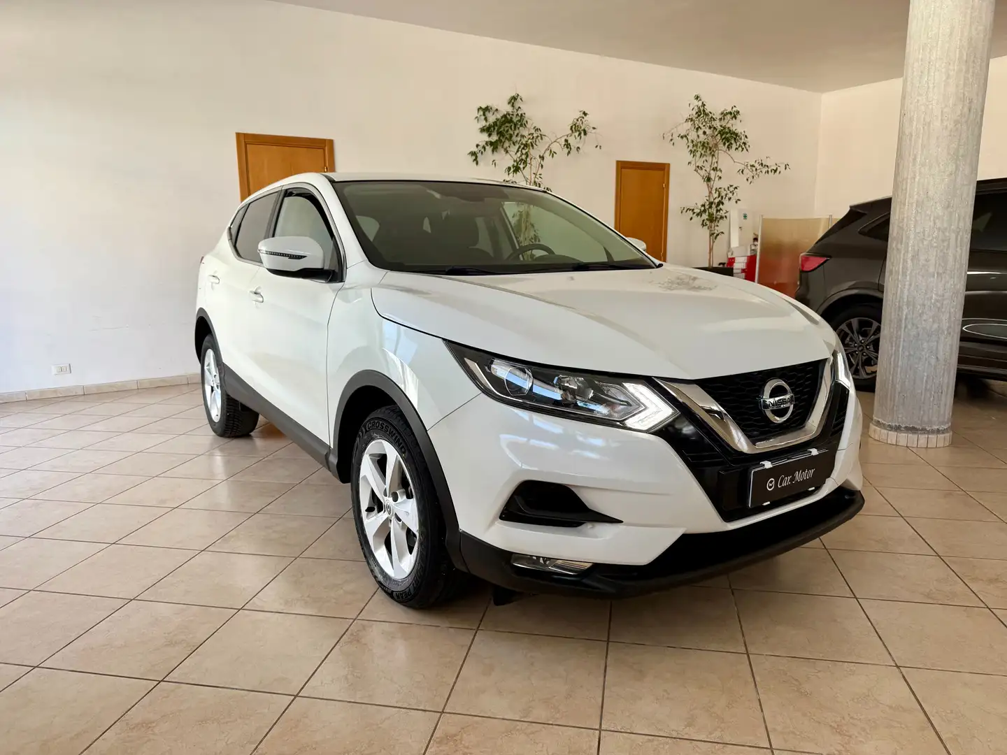 Nissan Qashqai Qashqai II 1.6 dci Business 2wd 130cv xtronic Cam Bianco - 2