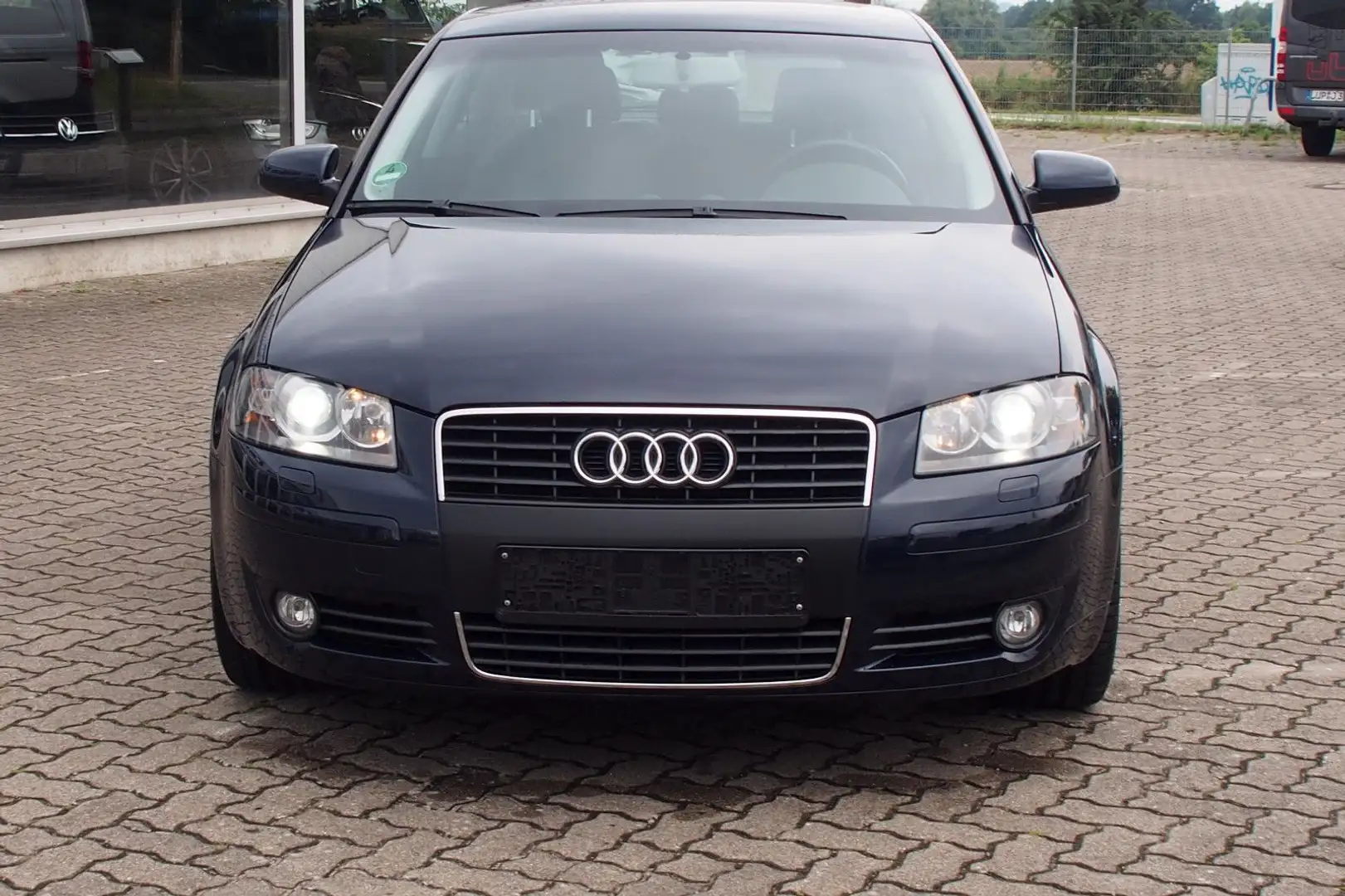 Audi A3 2.0 FSI/1.Hand/Audi Scheckheft/Xenon/18"/PDC Albastru - 2