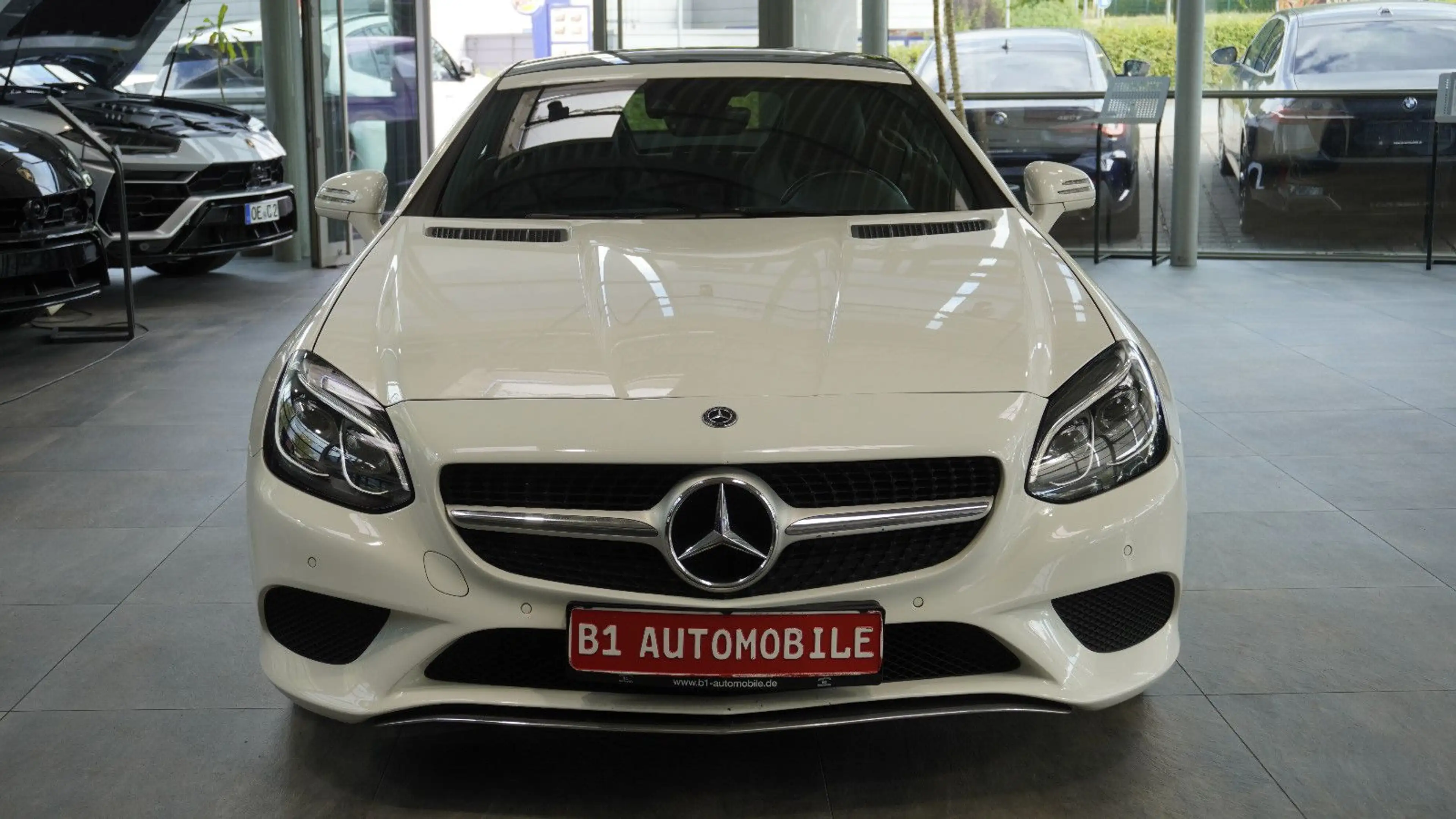 Mercedes-Benz SLC 200 Roadster*PANO*SHZ*LEDER*PDC — photo 3