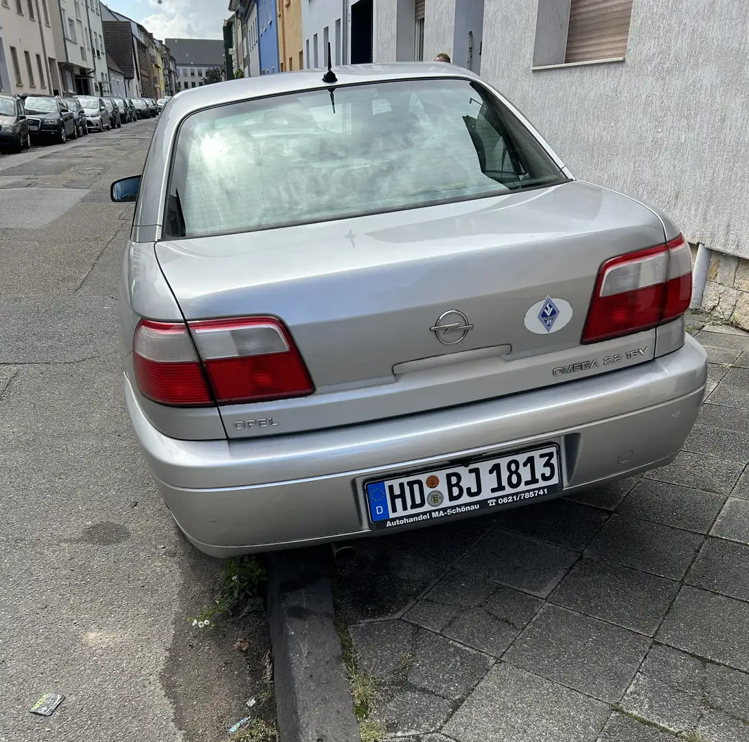 Opel Omega Caravan 2.2 Edition 2000 - 2