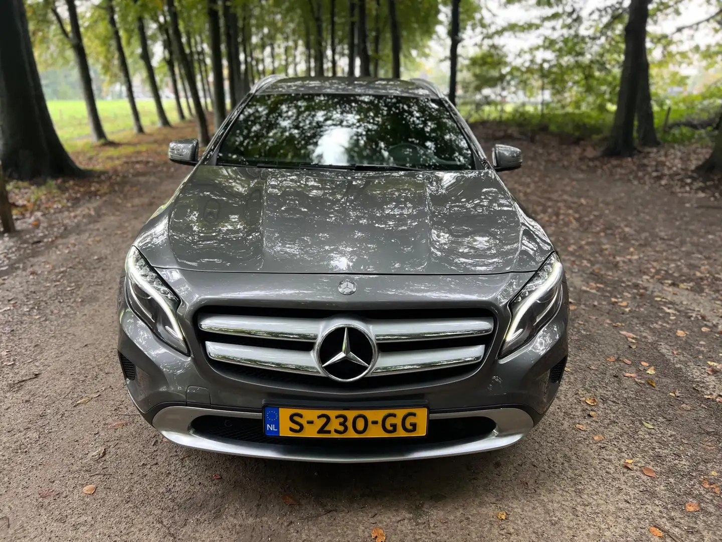 Mercedes-Benz GLA 180 Prestige| Carplay| camera| AUT Grijs - 2