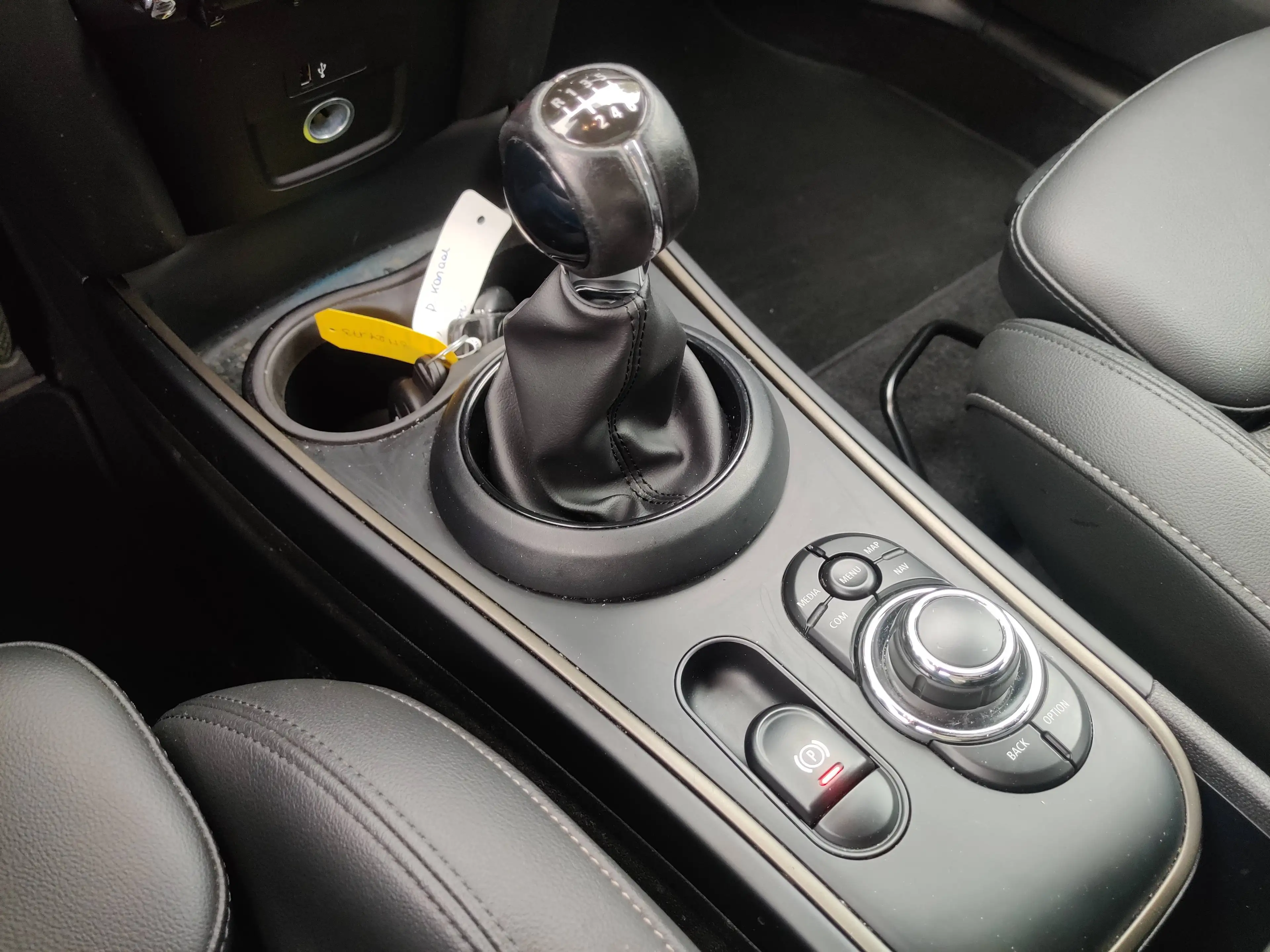 MINI Cooper D Countryman Mini Countryman 2.0 D Cooper AdBlue — photo 8