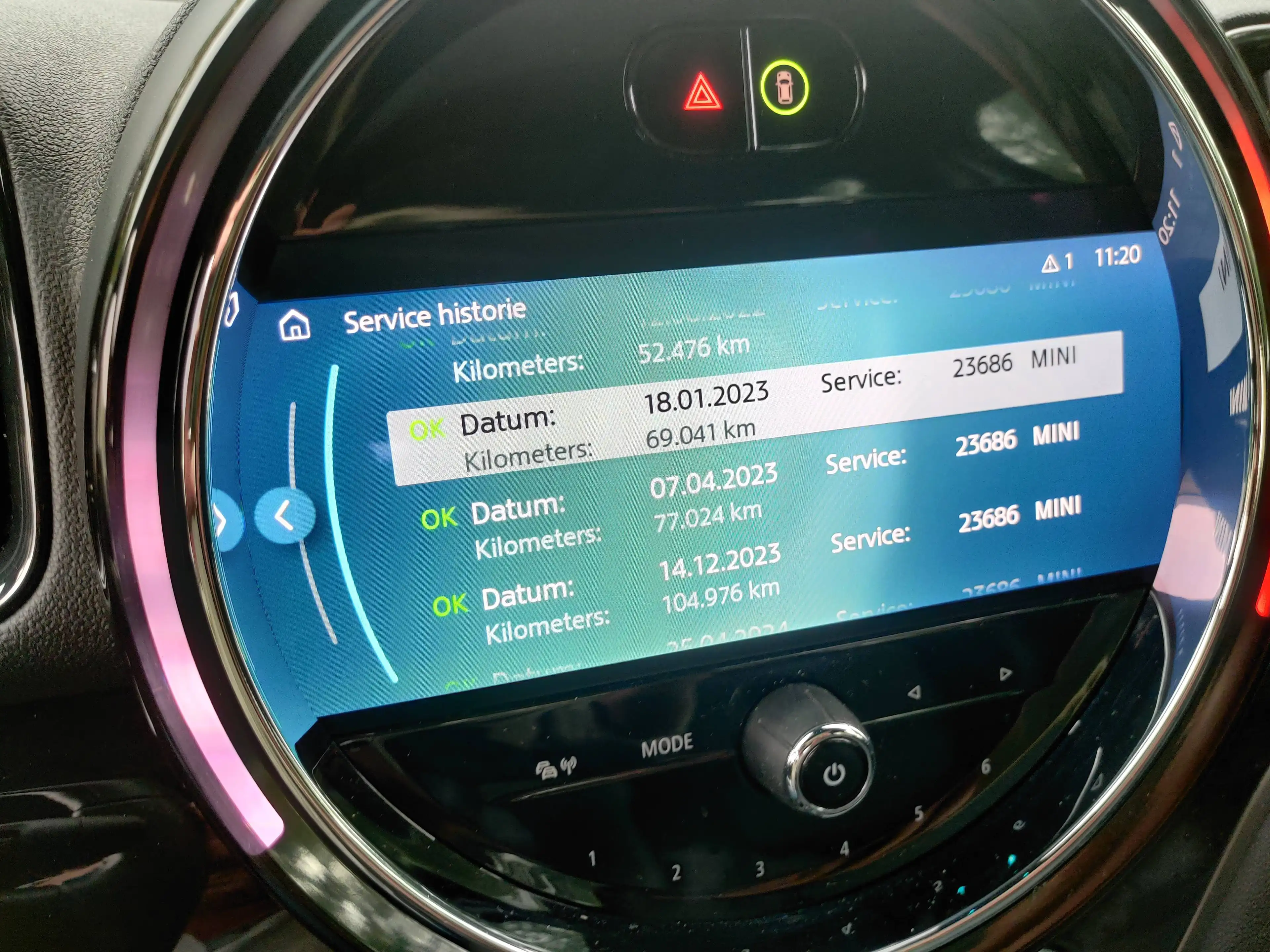 MINI Cooper D Countryman Mini Countryman 2.0 D Cooper AdBlue — photo 12