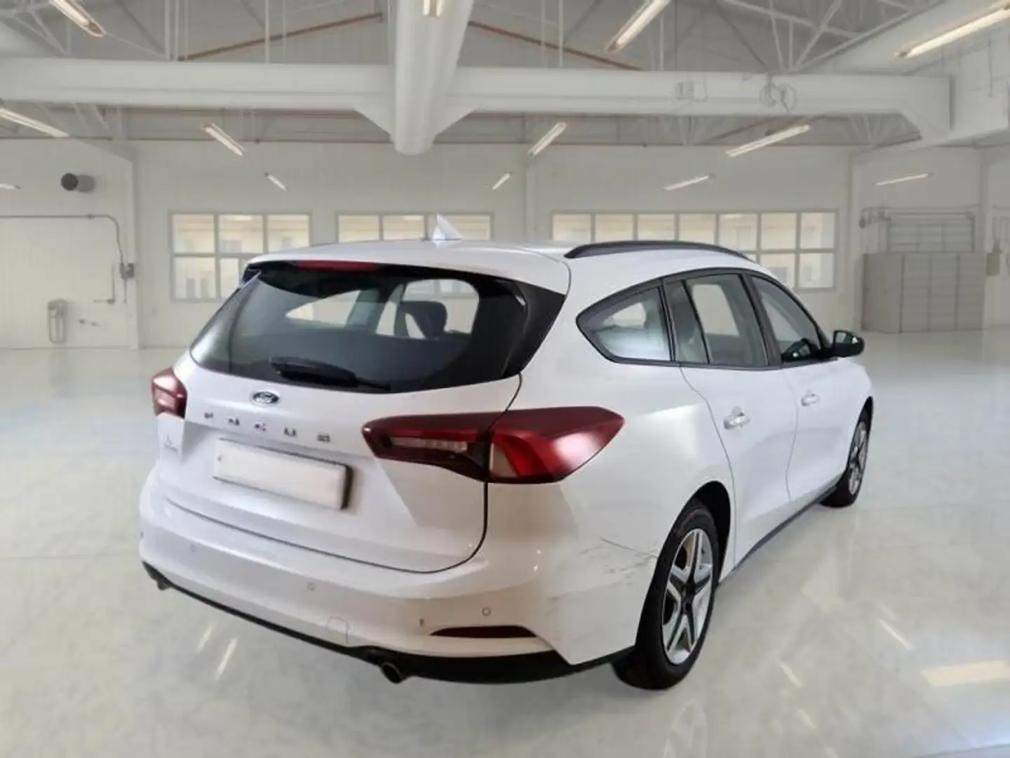 Ford Focus Focus 1.5 EcoBlue 120 CV SW Business Bianco - 2