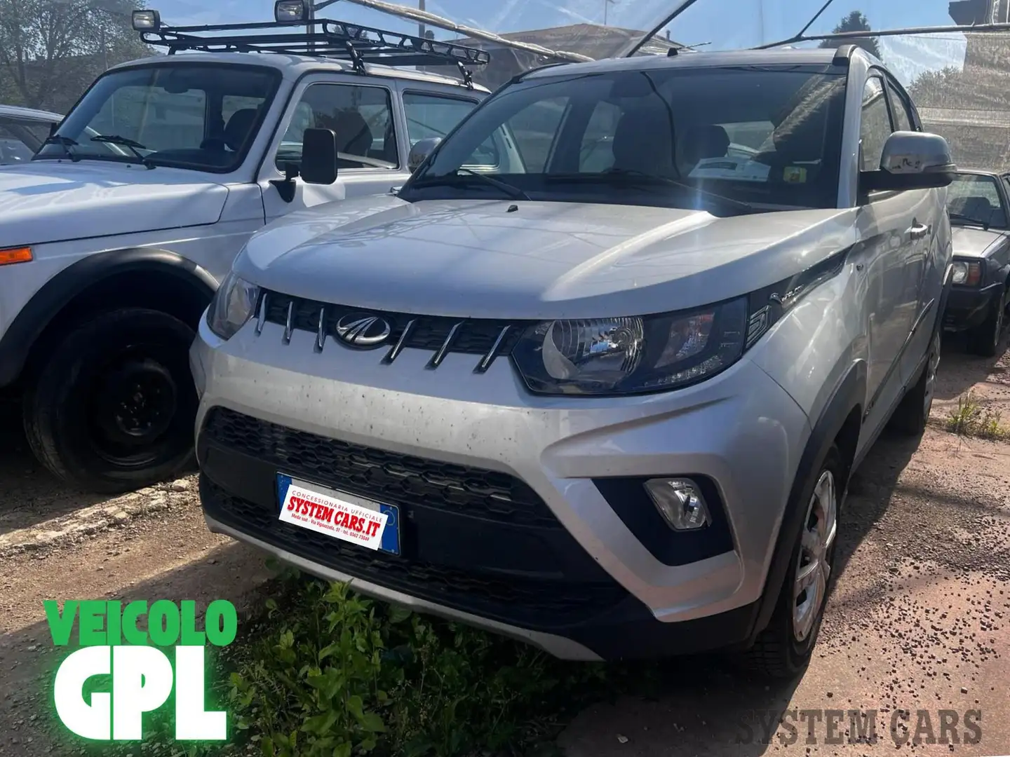 Mahindra KUV100 1.2 K6+ - GPL - OK NEOPATENTATI Silber - 1
