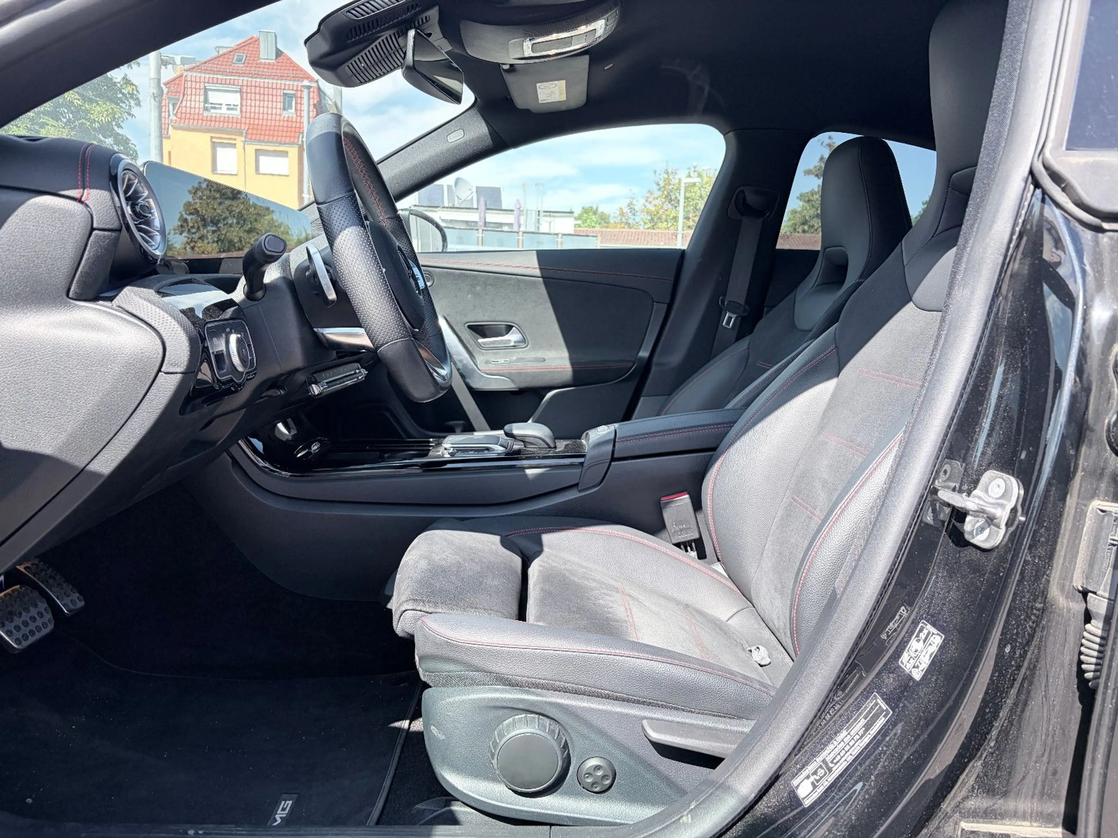 Mercedes-Benz CLA 220 d AMG Line MEDIA-DISPLAY/KAMERA/AHK/19" — photo 13