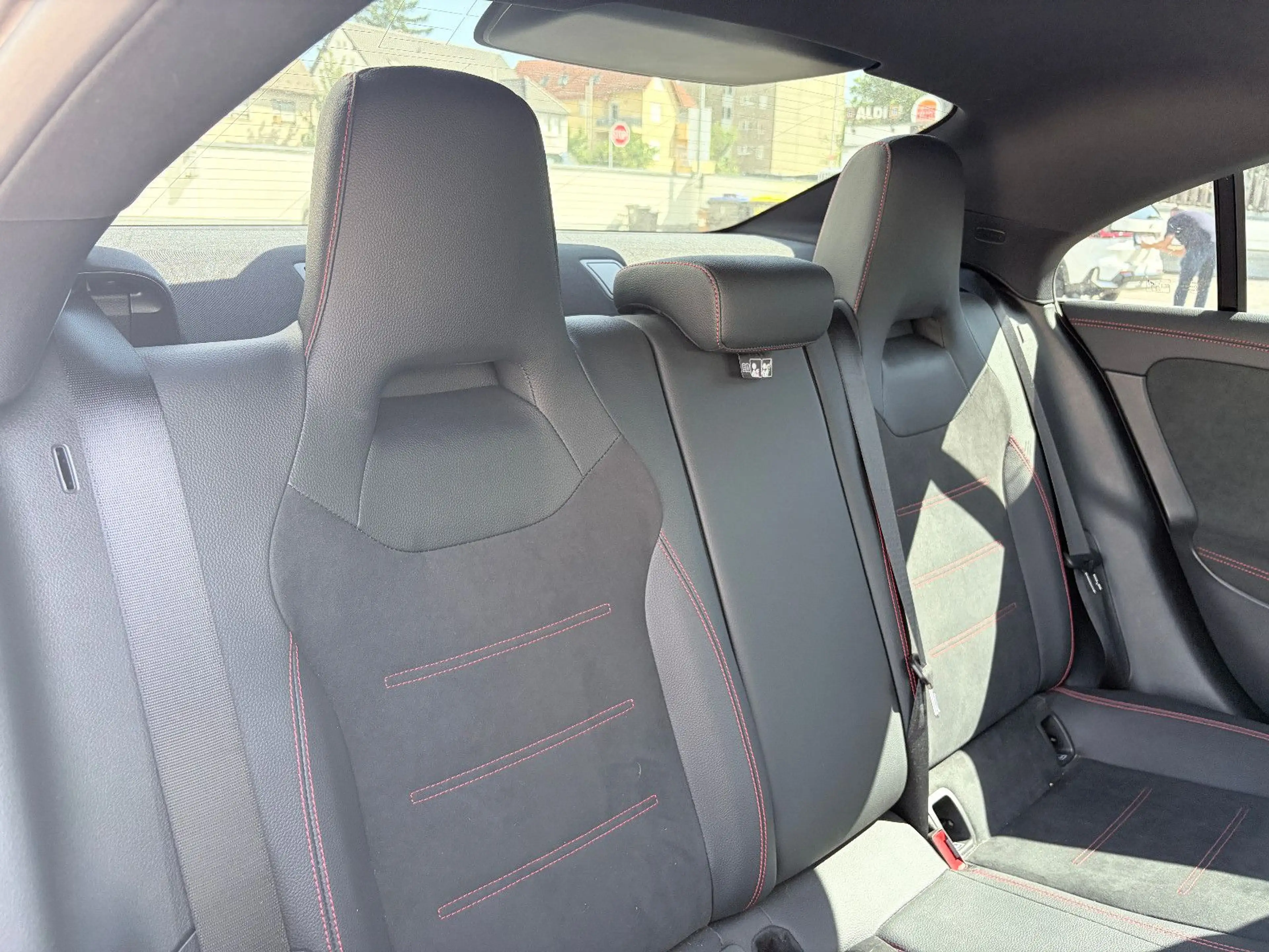 Mercedes-Benz CLA 220 d AMG Line MEDIA-DISPLAY/KAMERA/AHK/19" — photo 10
