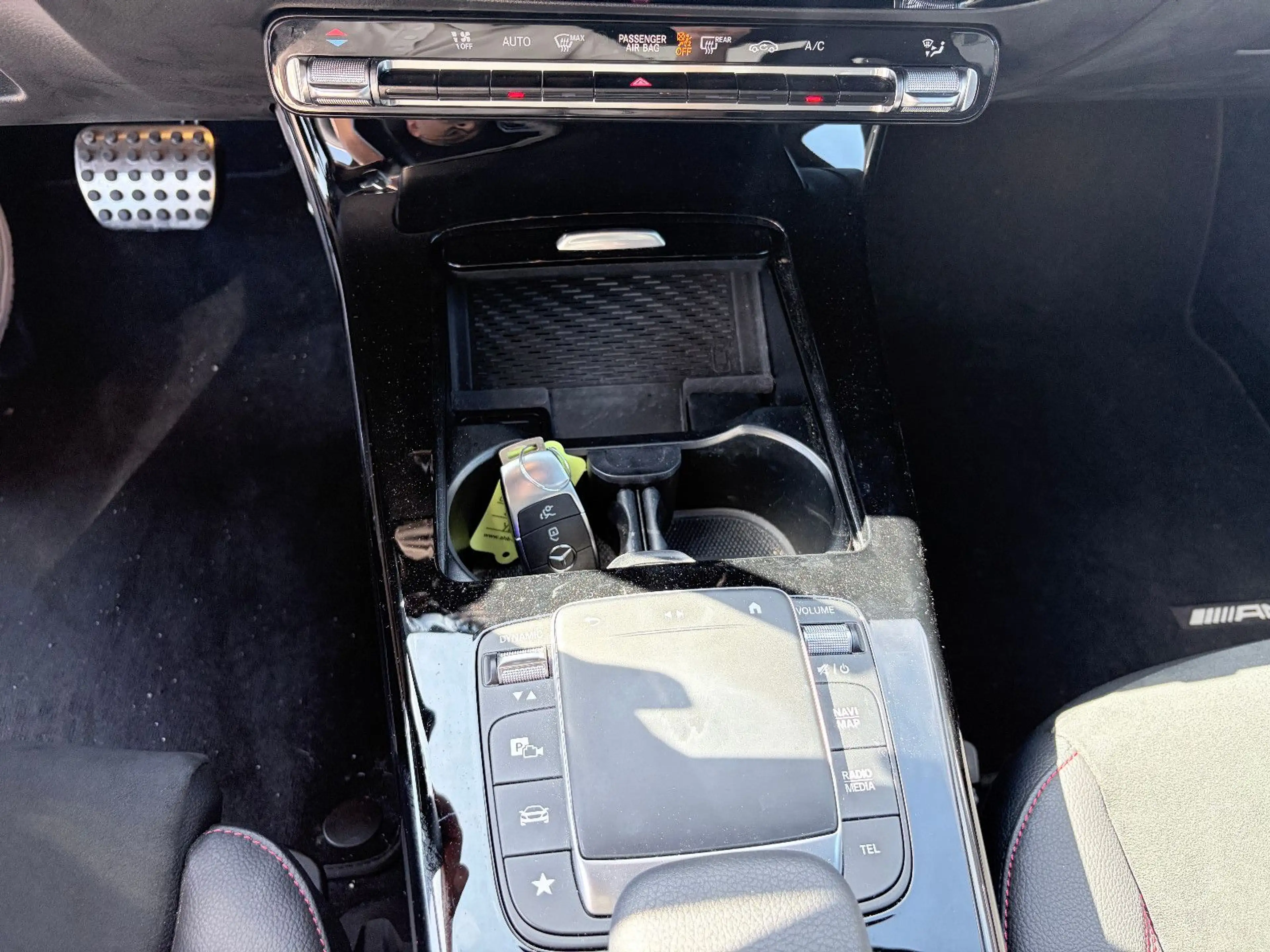 Mercedes-Benz CLA 220 d AMG Line MEDIA-DISPLAY/KAMERA/AHK/19" — photo 15