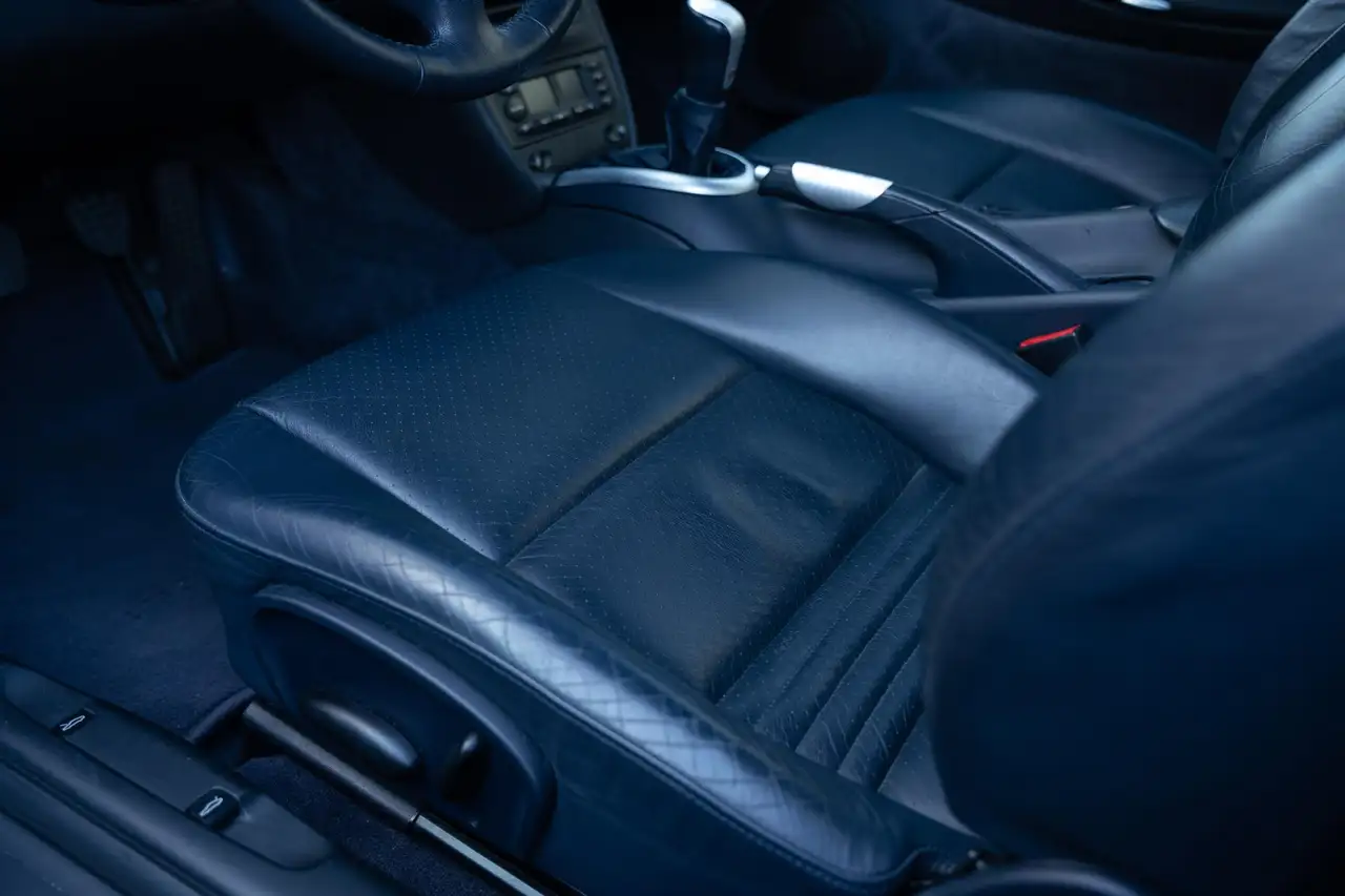 Porsche 996 3.6 Coupé Carrera - Eerste lak - Handgeschakeld -, foto 12