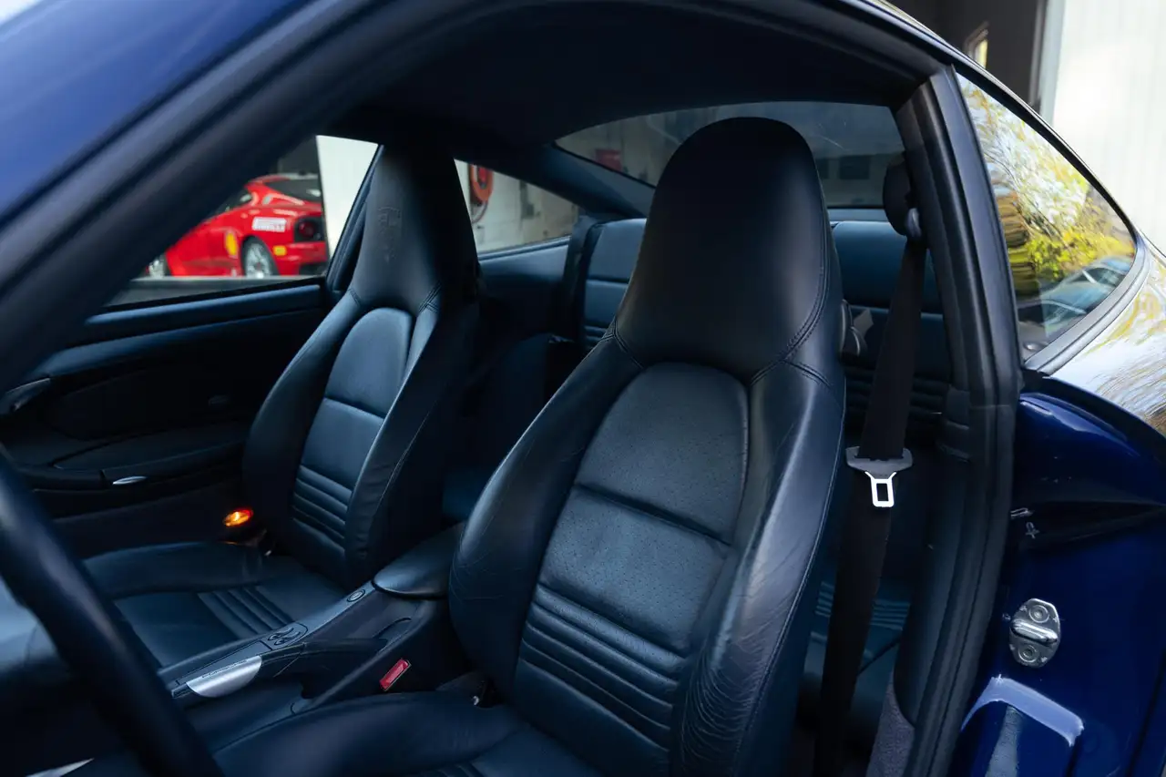 Porsche 996 3.6 Coupé Carrera - Eerste lak - Handgeschakeld -, foto 11