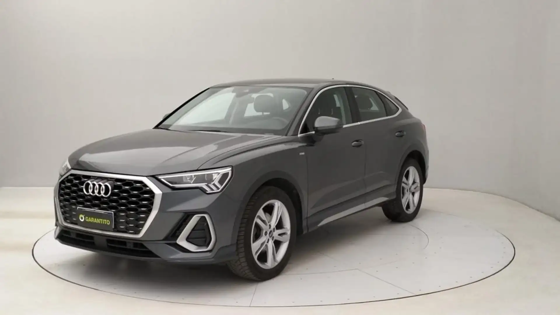 Audi Q3 Sportback 35 1.5 tfsi mhev S line edition 150cv Gris - 1
