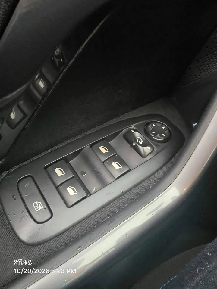 Peugeot 2008 2008 — photo 10