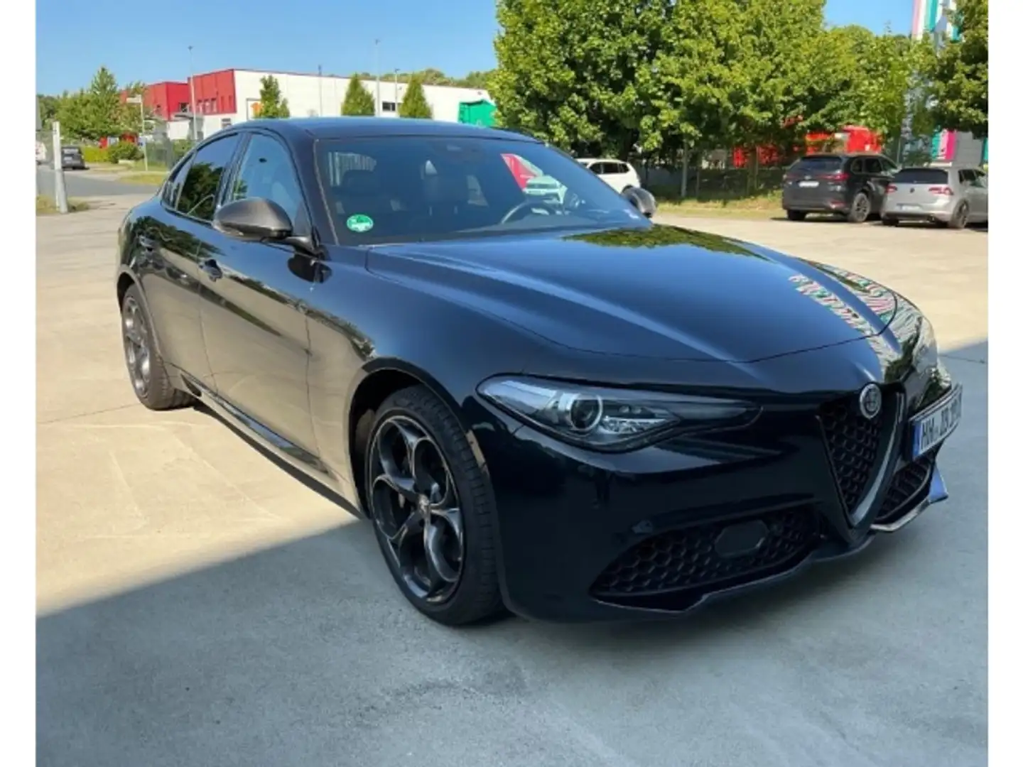 Alfa Romeo Giulia Estrema Q4 2.0 Turbo Schwarz - 2