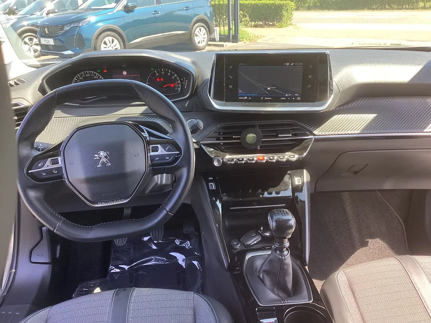 Peugeot 2008 1.5HDi/47000km/Navi/LED/Cam&Pdc/Carplay/Cruise/Alu Gris - 2