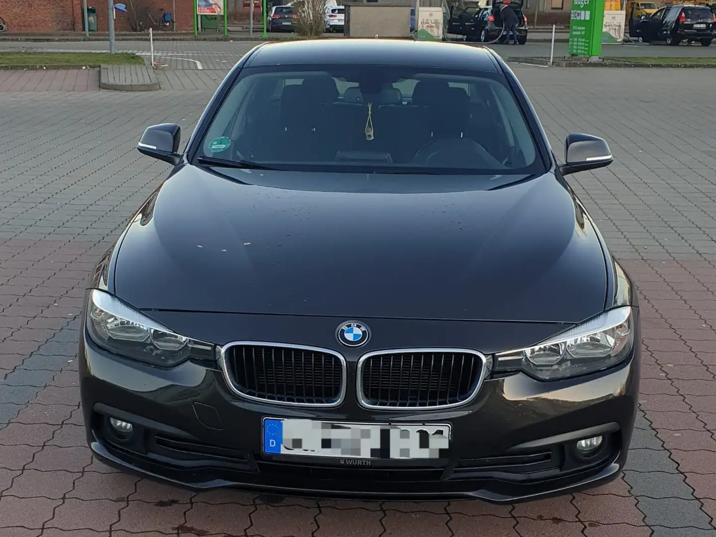 BMW 316 316d Braun - 1