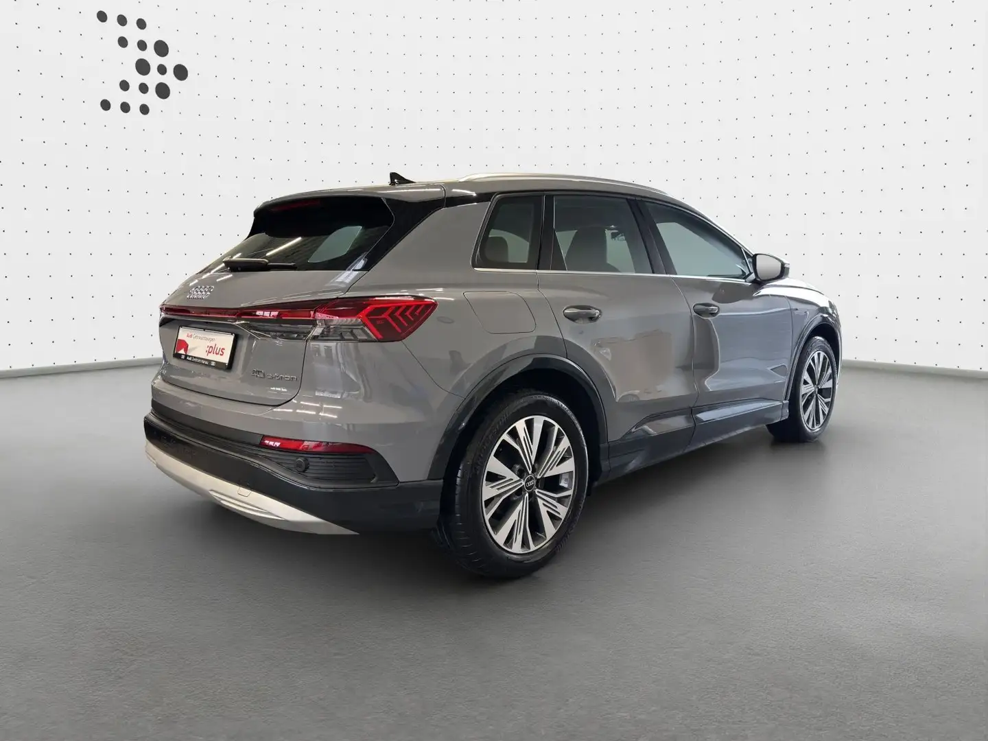 Audi Q4 e-tron 40 ADVANCED *LED*NAVI*PANO*SONOS*VC* Grijs - 2