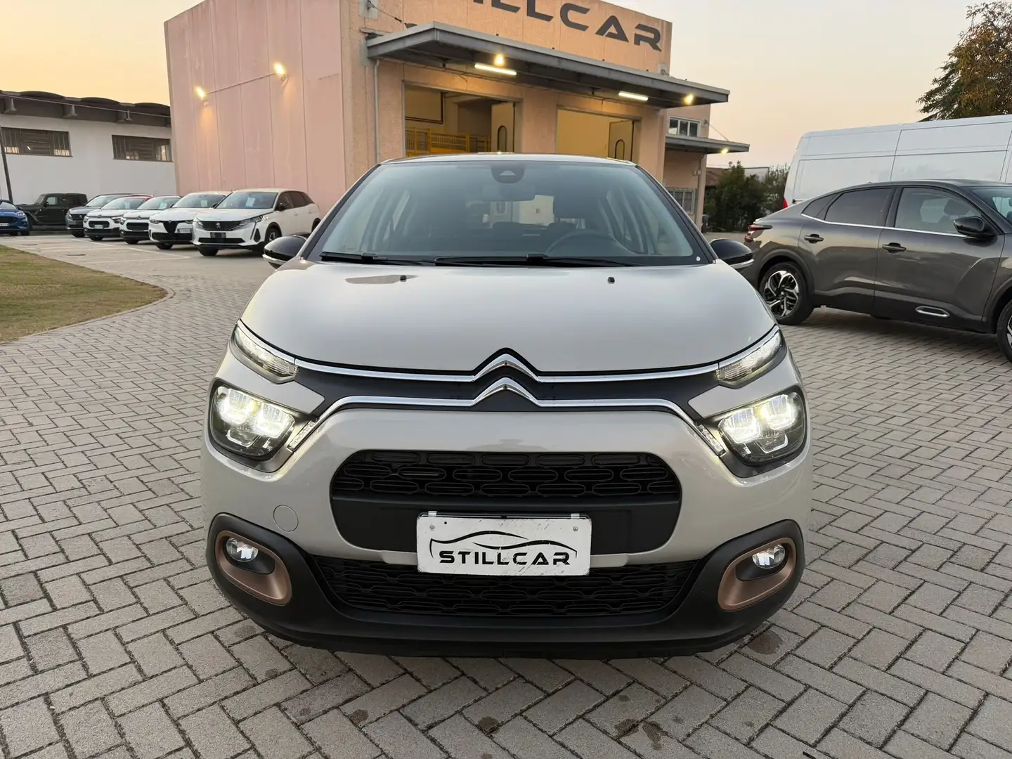 Citroen C3 C3 III 2017 1.2 puretech Shine Grigio - 2