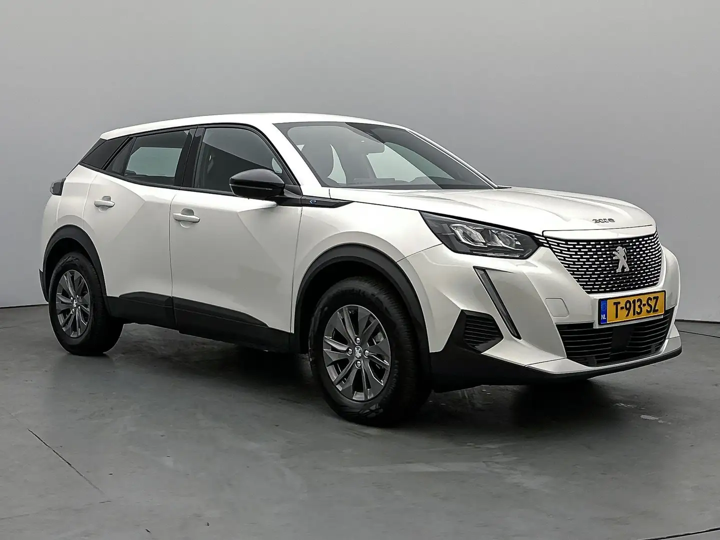 Peugeot e-2008 EV Active Pack 50 kWh 136 pk | Accu 100 % | Naviga Biały - 2