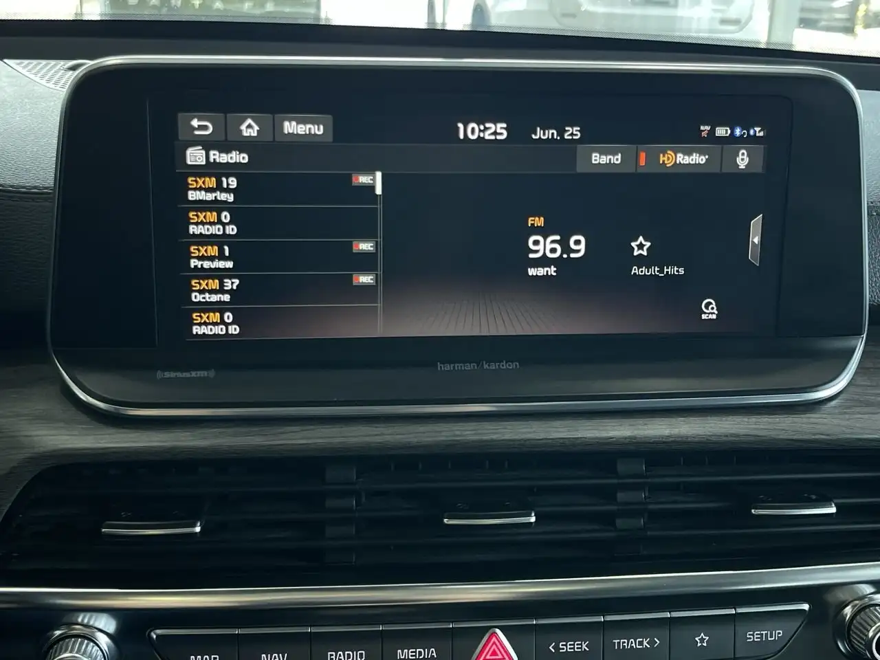 Kia Telluride снимка Kia Telluride