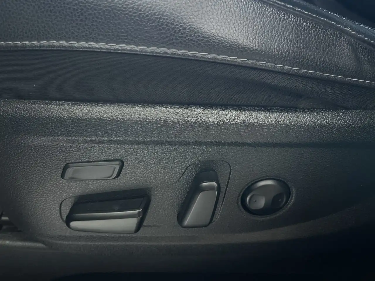Kia Telluride снимка Kia Telluride