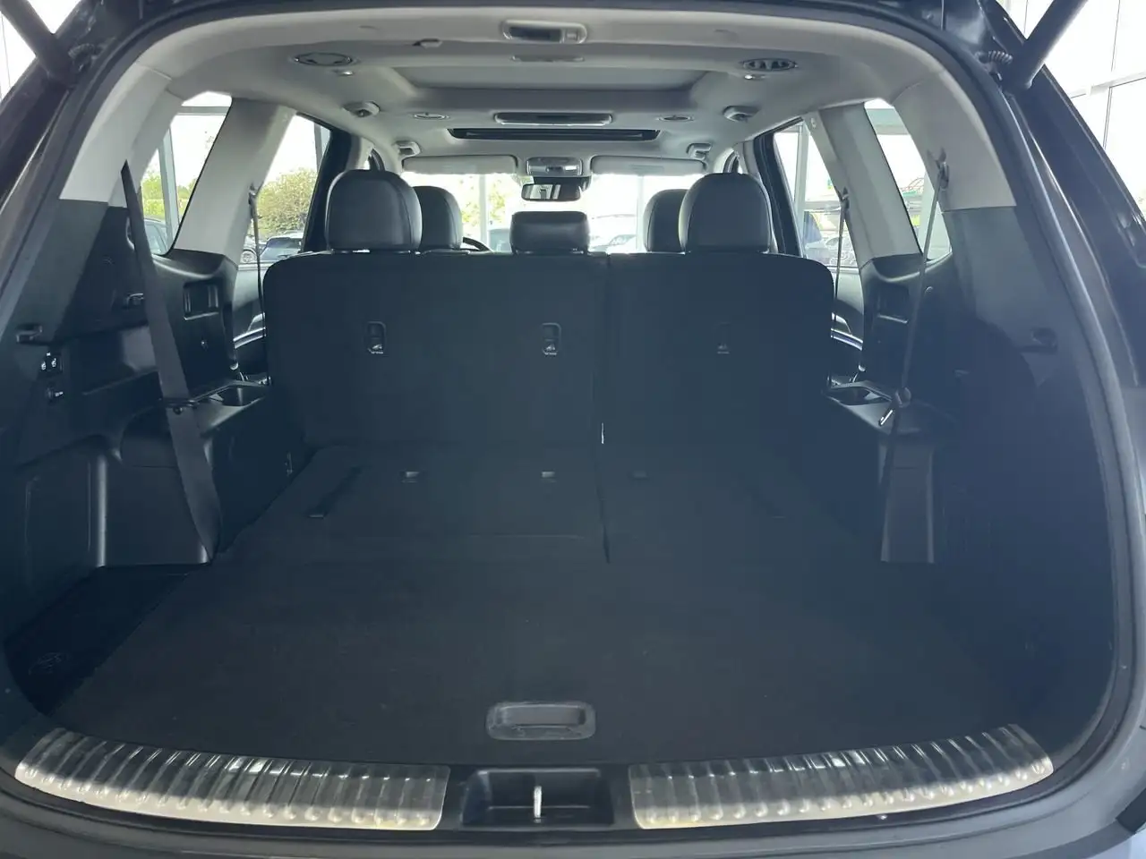 Kia Telluride снимка Kia Telluride