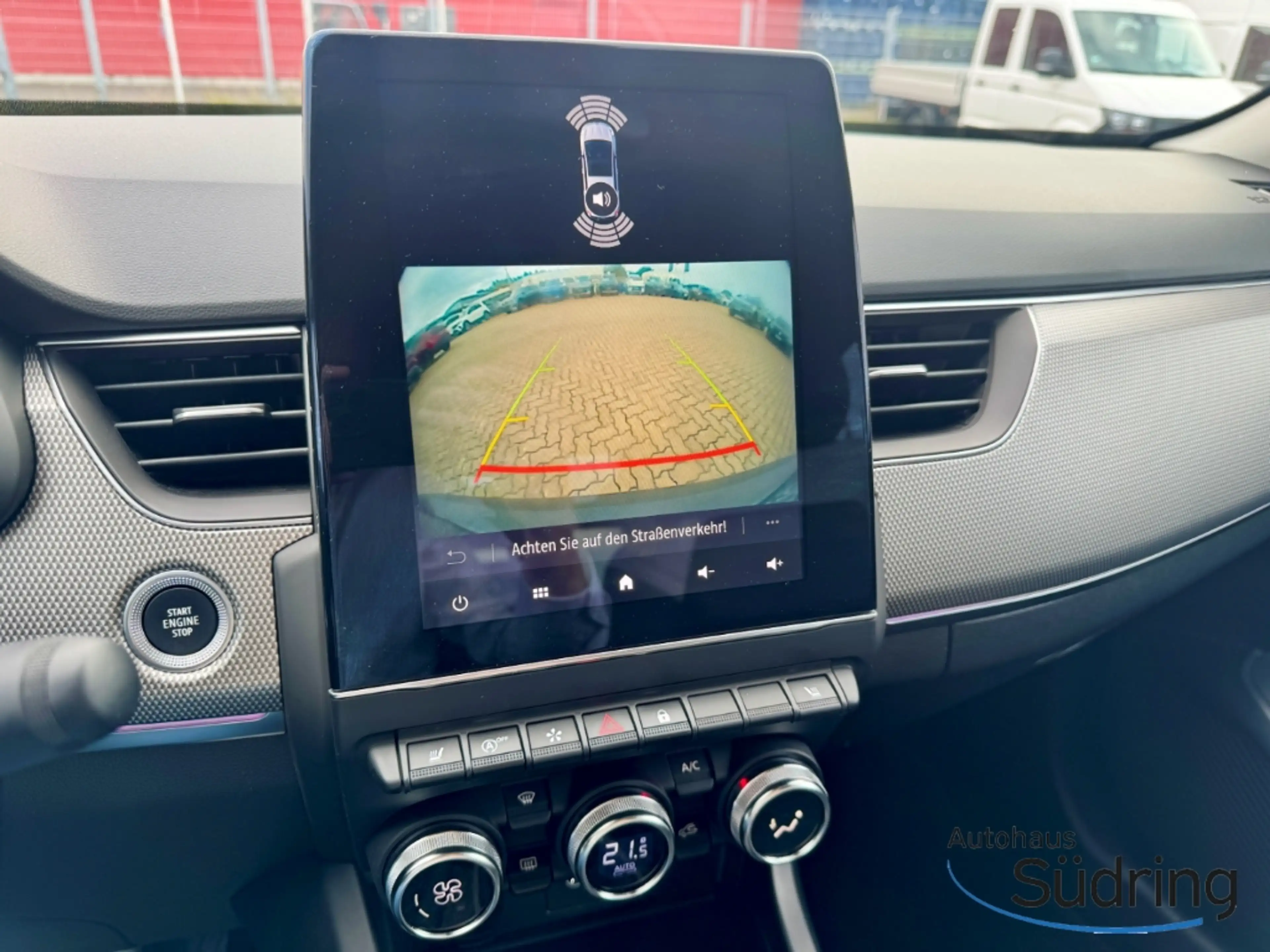 Renault Arkana 1,3 TCe140 Intens AHK Navi Leder LED ACC — photo 14