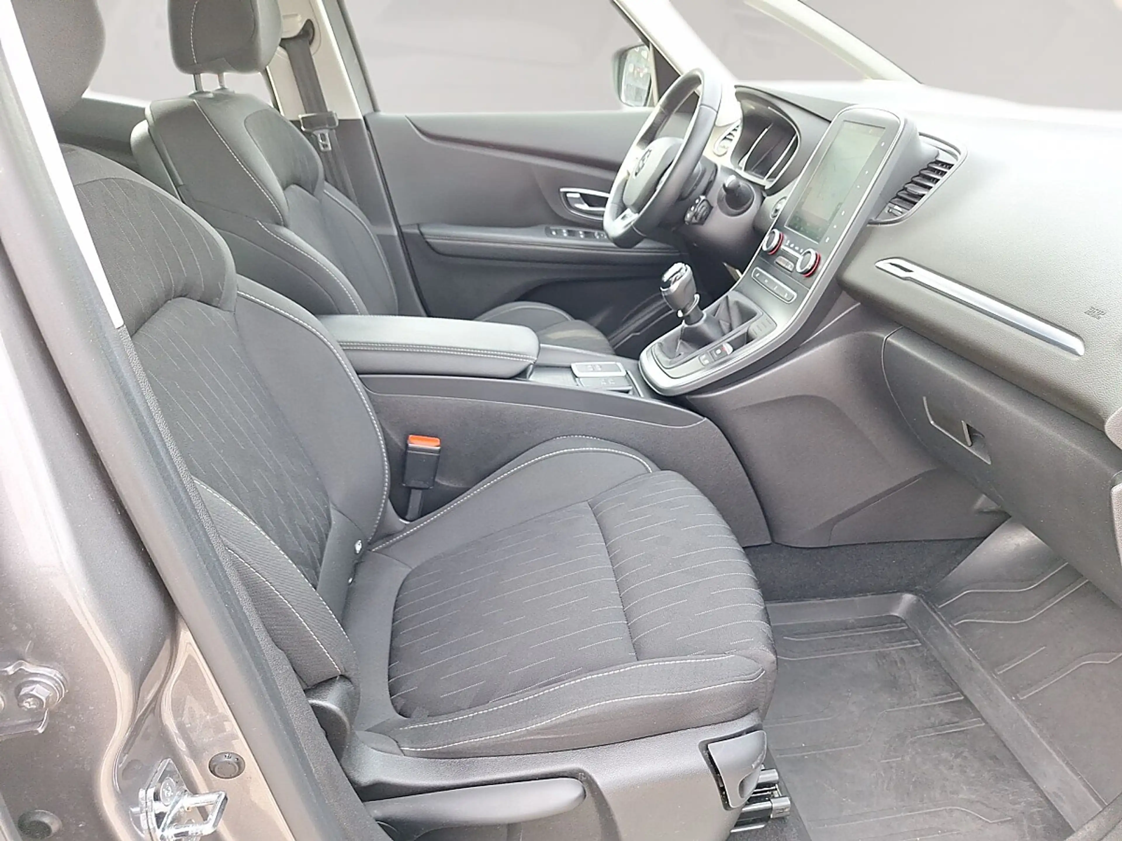 Renault Grand Scenic Grand Scénic Scenic IV 1.3 TCe 115 Limited PF (... — photo 12