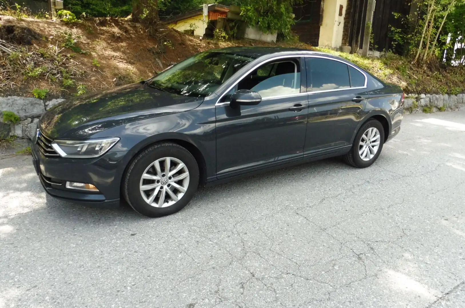 Volkswagen Passat Comfortline Gris - 1