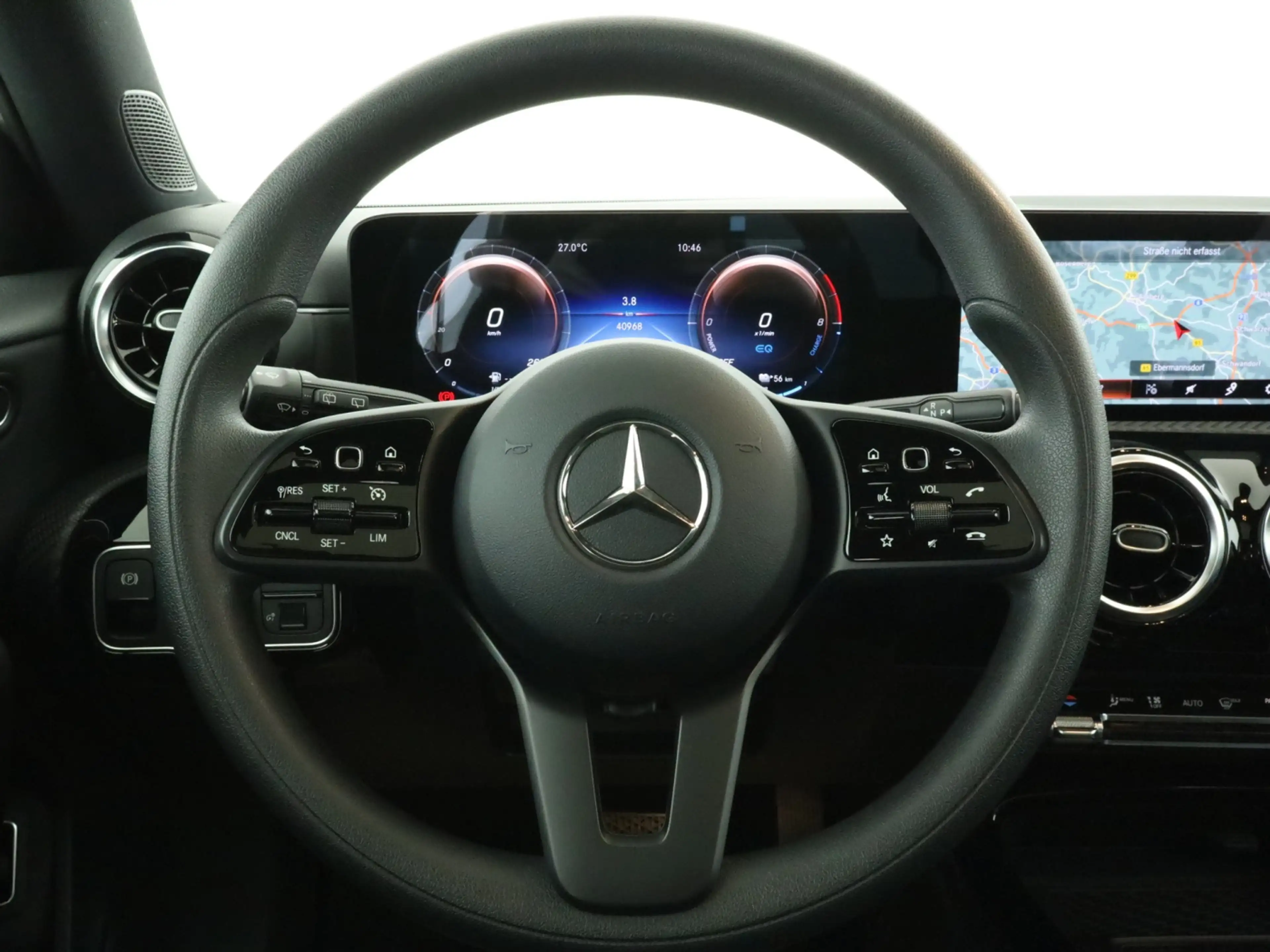 Mercedes-Benz A 250 e *Panorama*AHK*Multibeam*PTS*Kamera*Navi* — photo 11