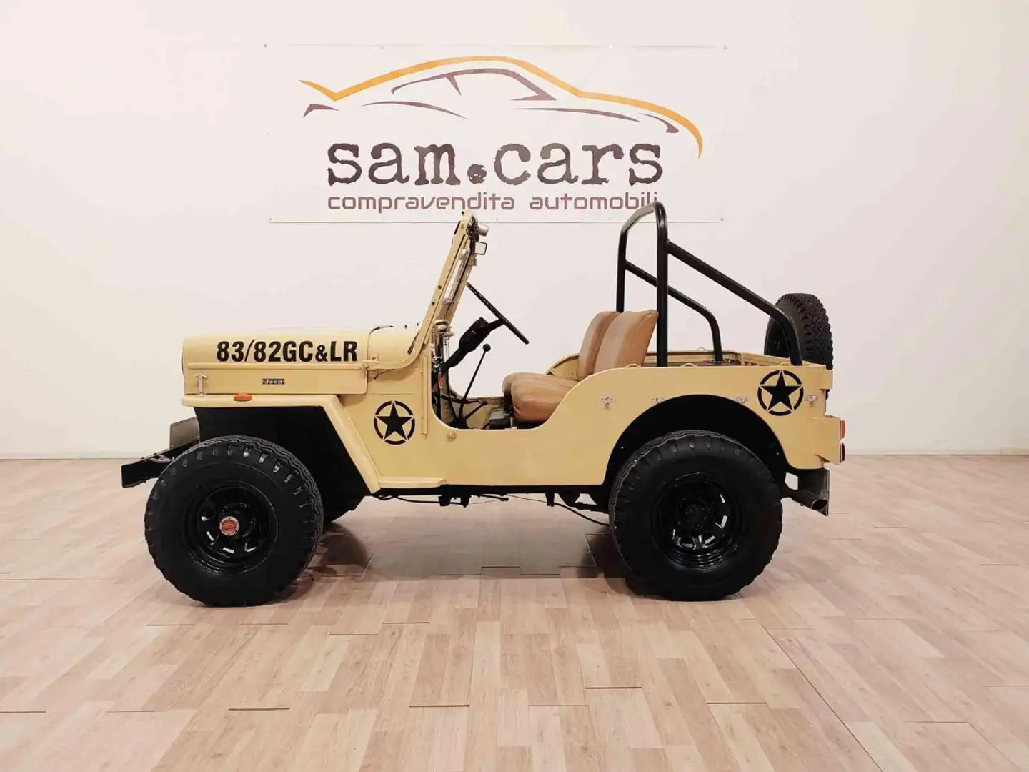 Jeep Willys CJ 3B Beige - 2