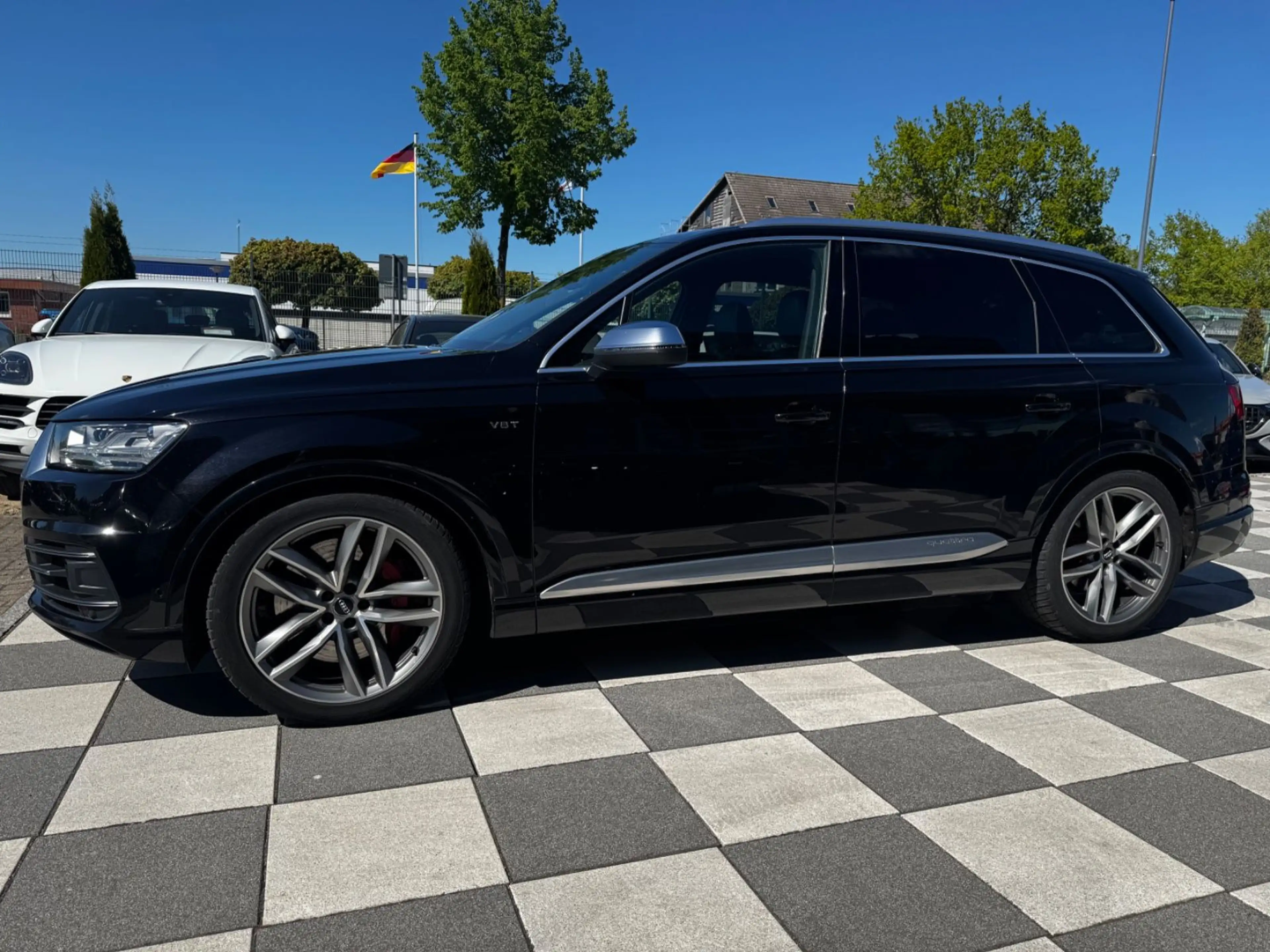 Audi SQ7 4.0 TDI quattro -Standh.-Matrix-Pano-HUD-AHK — photo 4