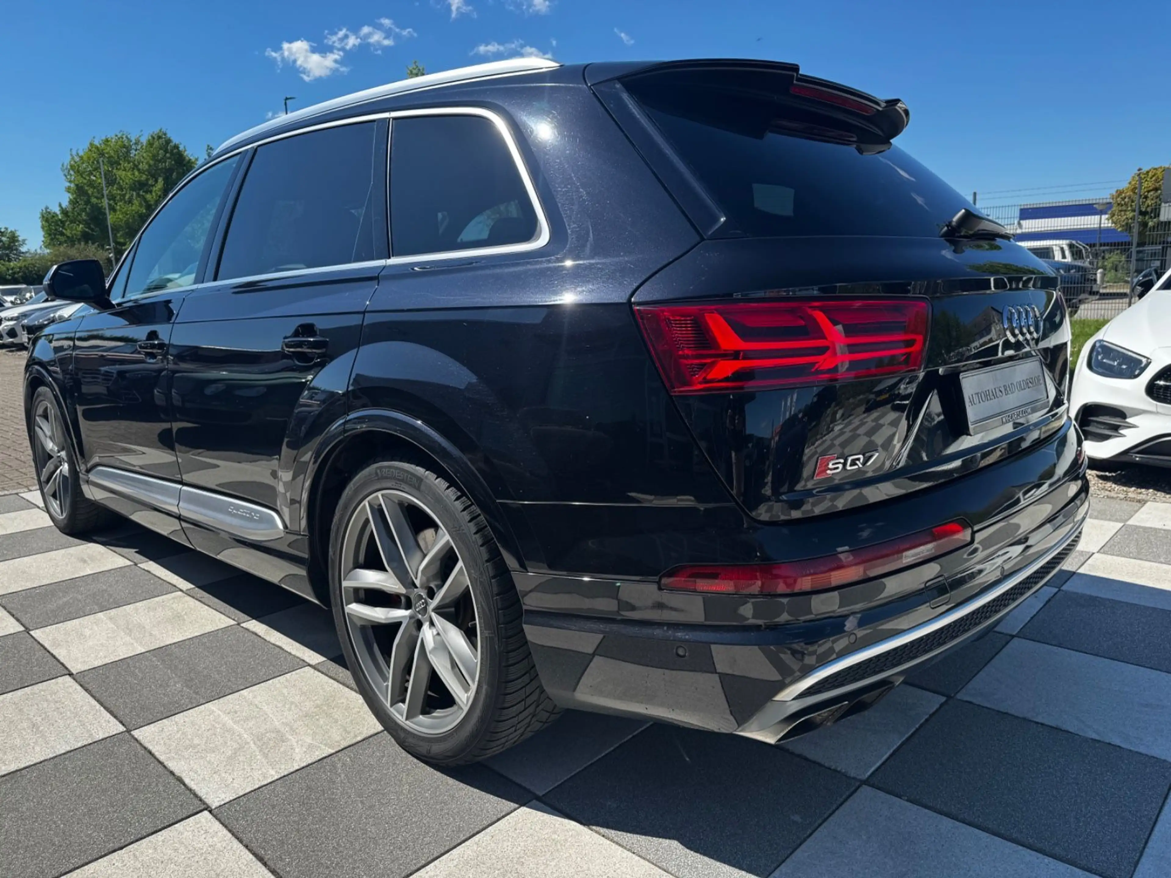 Audi SQ7 4.0 TDI quattro -Standh.-Matrix-Pano-HUD-AHK — photo 5