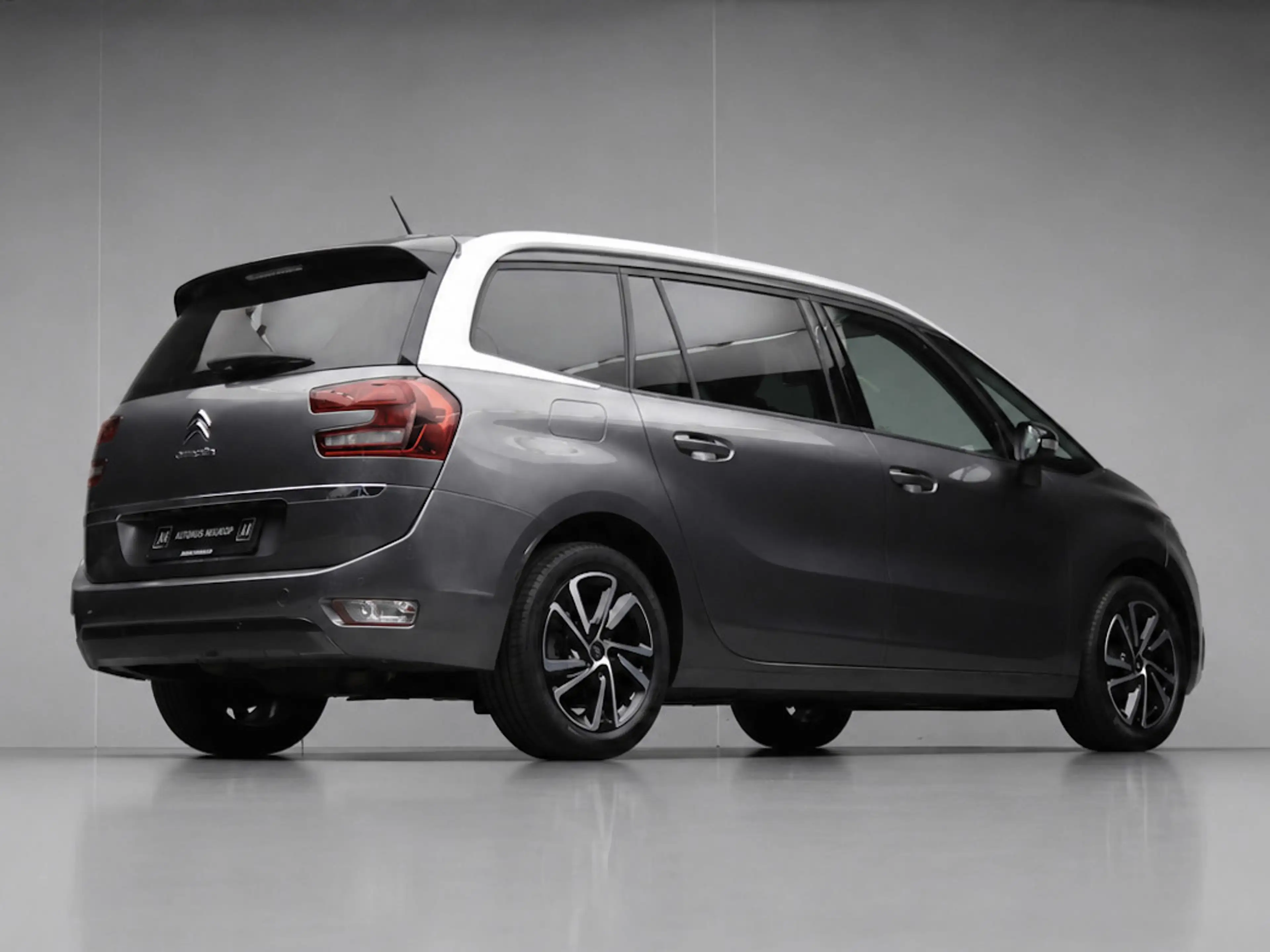Citroen Grand C4 SpaceTourer 1.2 PureTech Shine Sport (APPLE CARPLAY,NAVI,CAMER — photo 5