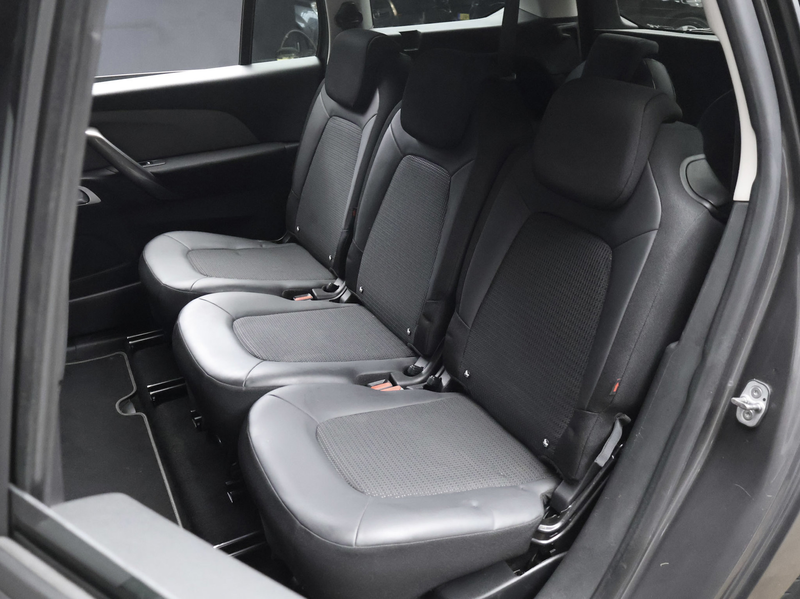 Citroen Grand C4 SpaceTourer 1.2 PureTech Shine Sport (APPLE CARPLAY,NAVI,CAMER — photo 27