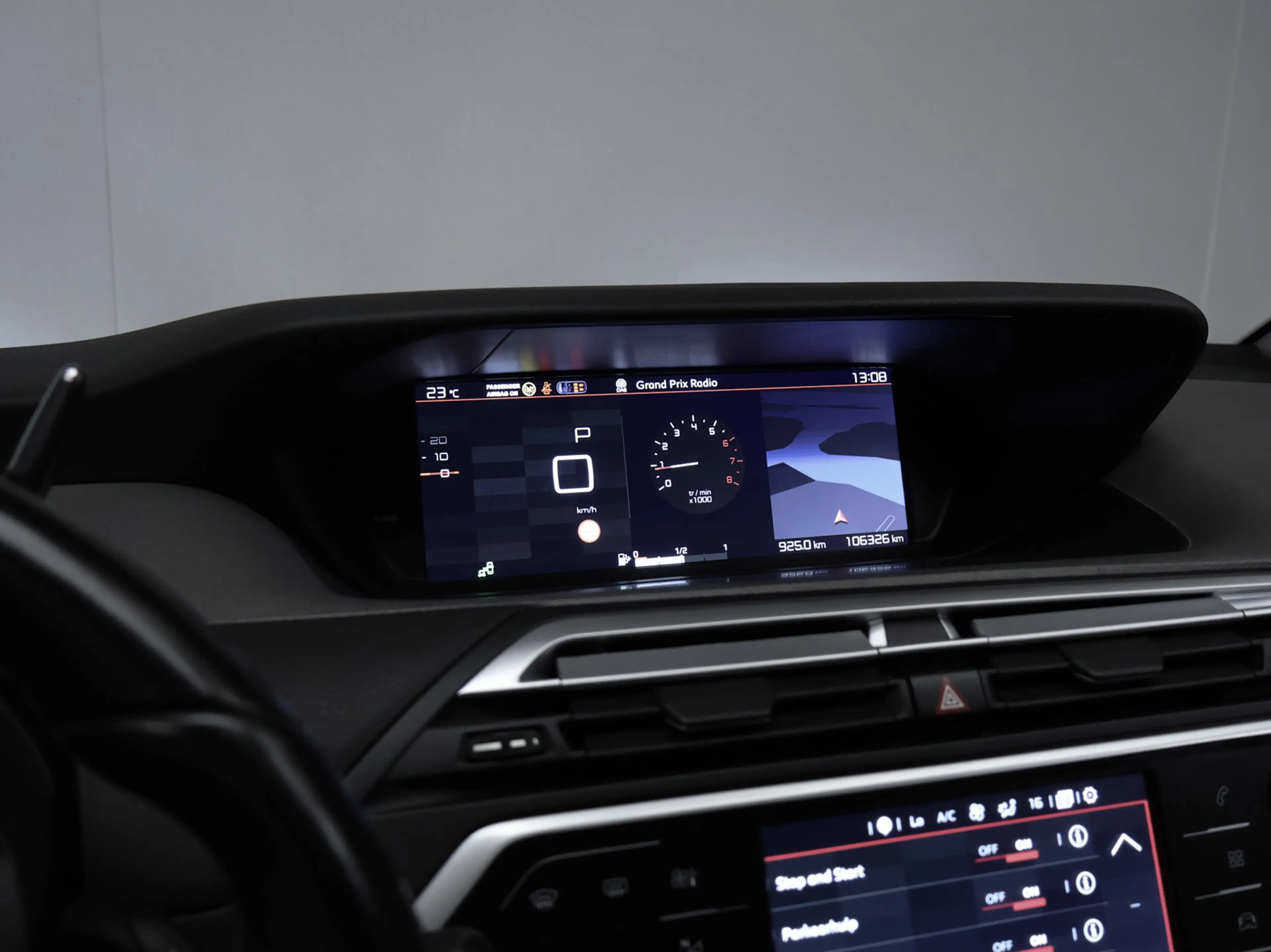 Citroen Grand C4 SpaceTourer 1.2 PureTech Shine Sport (APPLE CARPLAY,NAVI,CAMER — photo 14