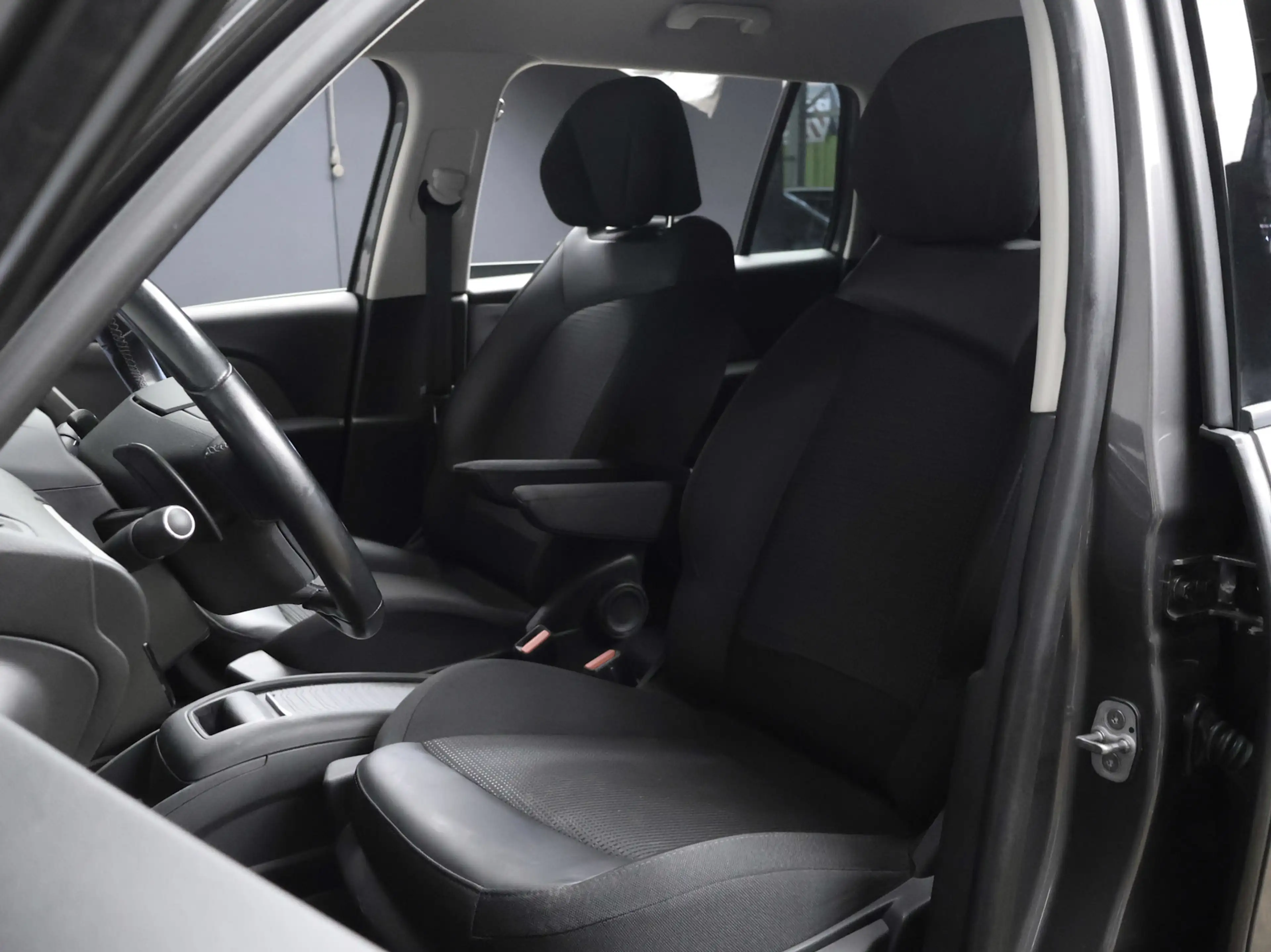 Citroen Grand C4 SpaceTourer 1.2 PureTech Shine Sport (APPLE CARPLAY,NAVI,CAMER — photo 25