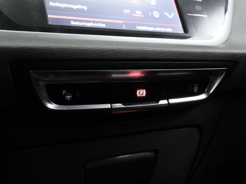 Citroen Grand C4 SpaceTourer 1.2 PureTech Shine Sport (APPLE CARPLAY,NAVI,CAMER — photo 21