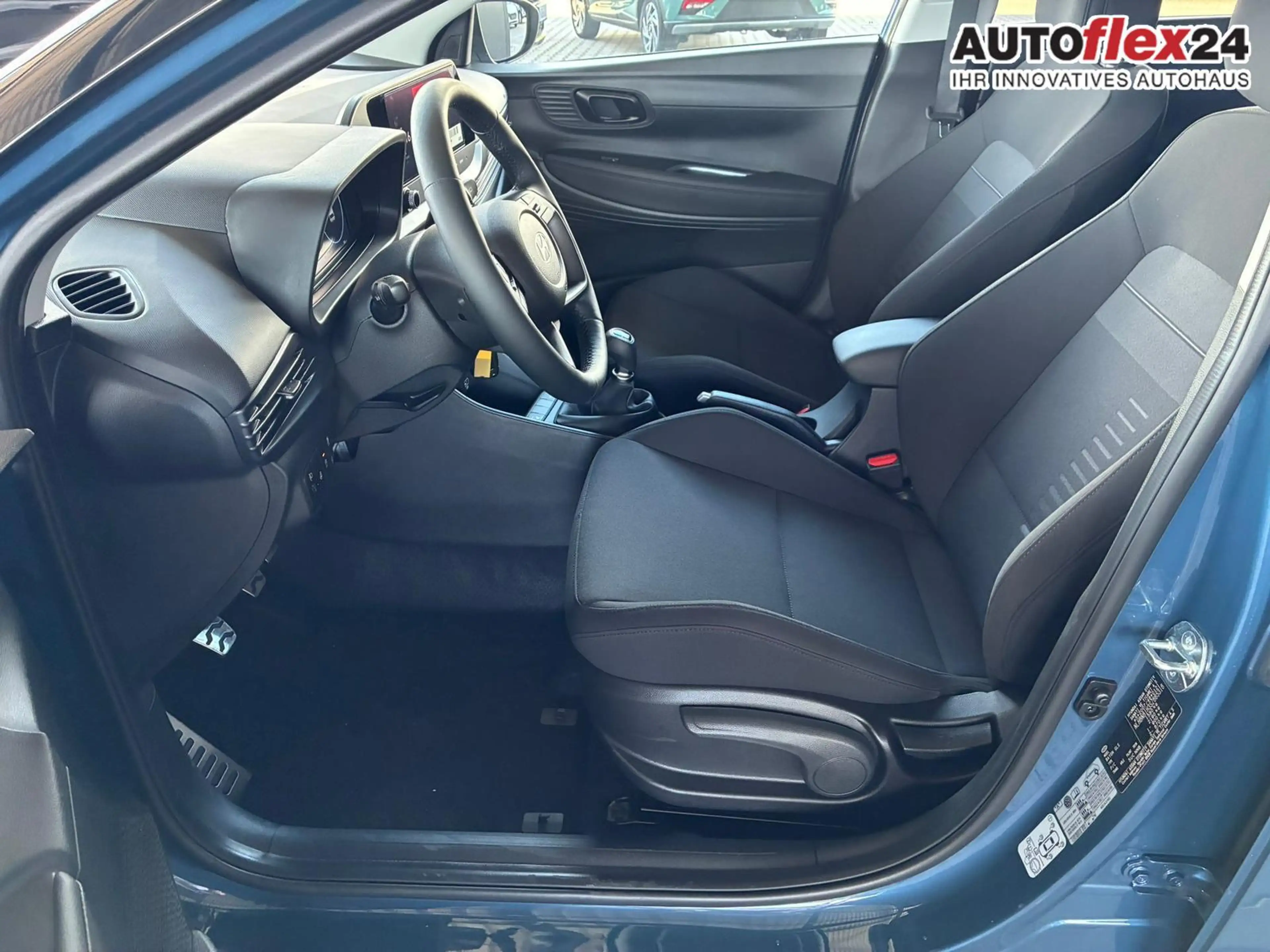 Hyundai BAYON Comfort Plus 1.2 MPI / Navi PDC m. Kamera Klima... — photo 4