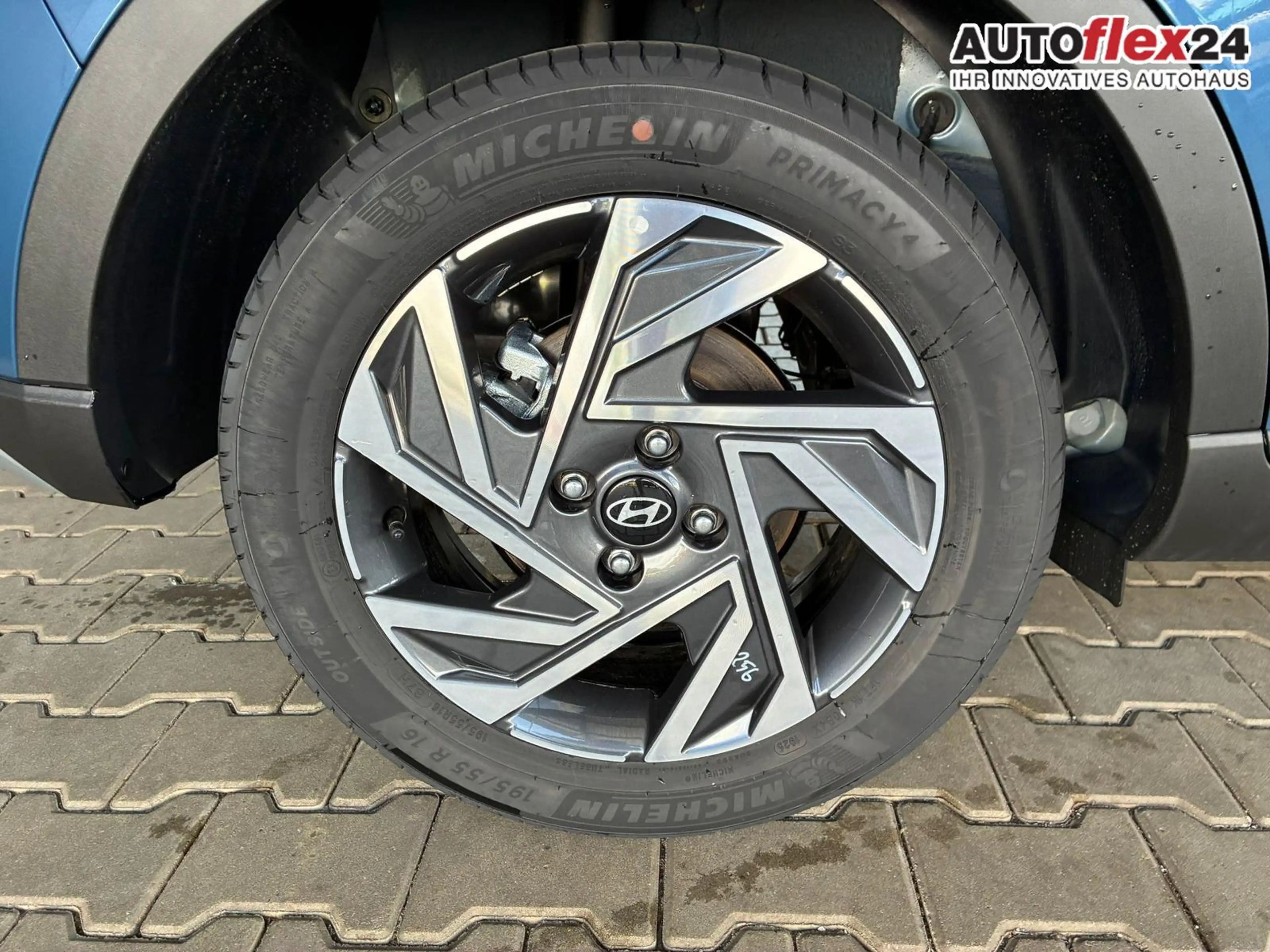 Hyundai BAYON Comfort Plus 1.2 MPI / Navi PDC m. Kamera Klima... — photo 8