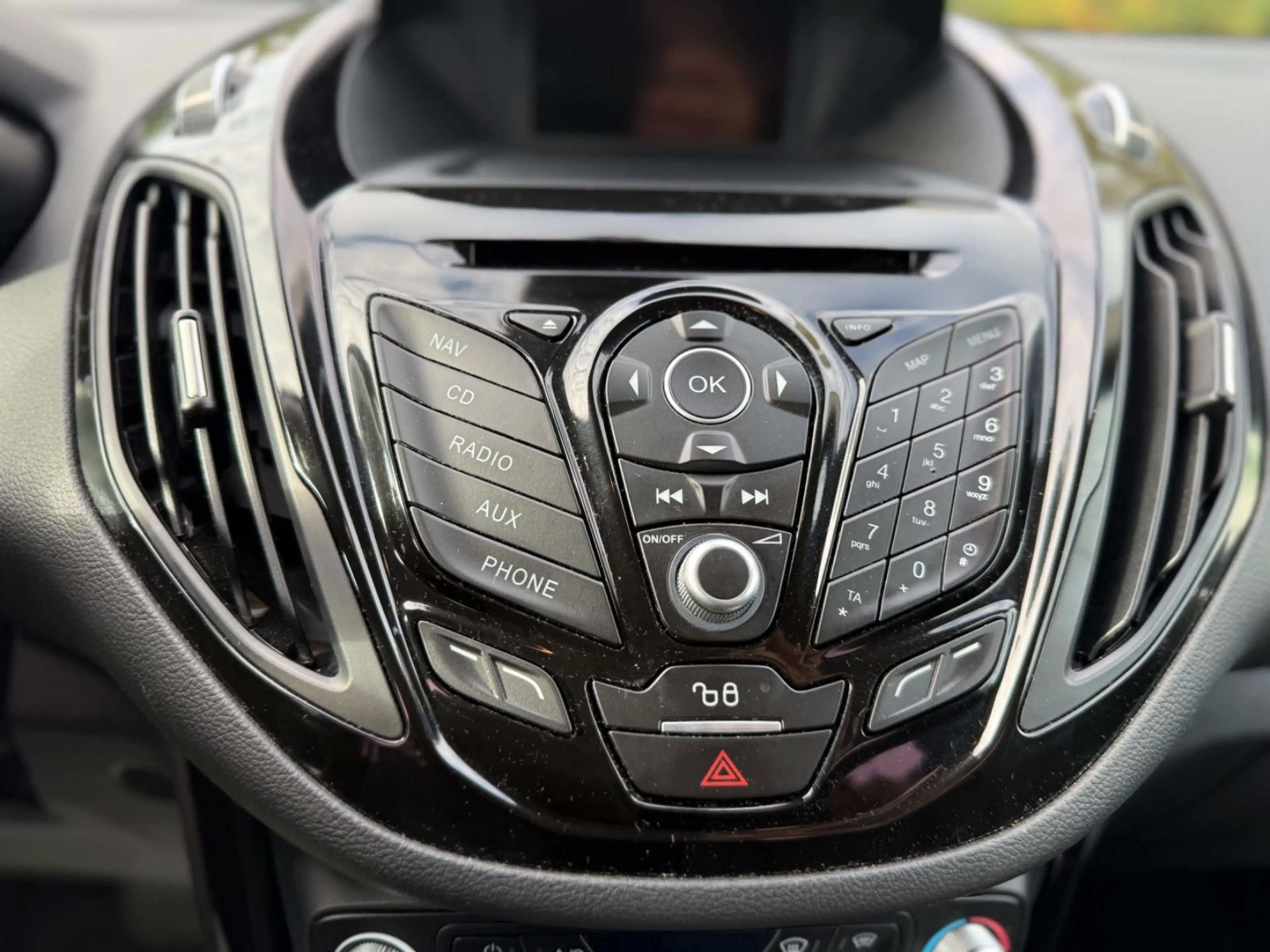 Ford B-Max B-MAX Titanium (AUS ERSTER HAND) — photo 15