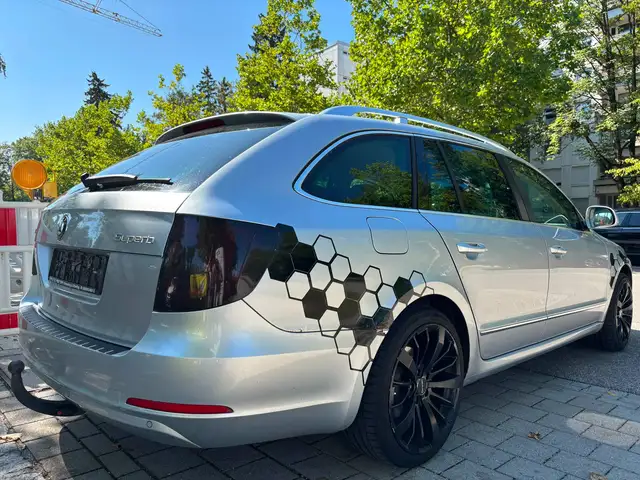 Skoda Superb view 7