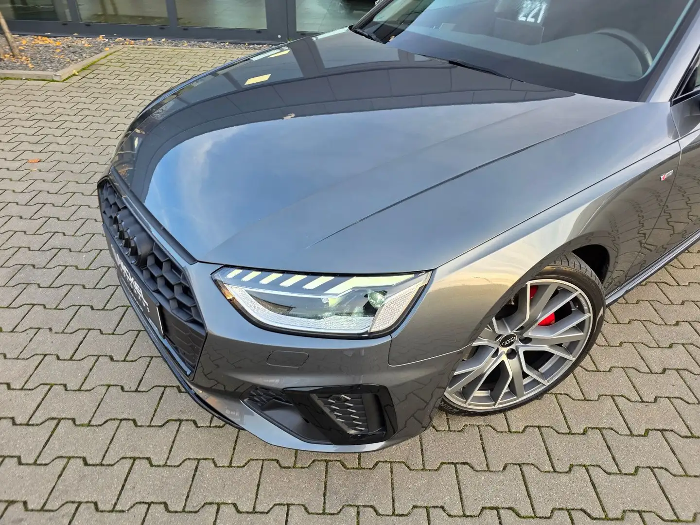 Audi A4 Avant 40 TDI S line *Matrix*Ahk*19Zoll*TOP* Grau - 2