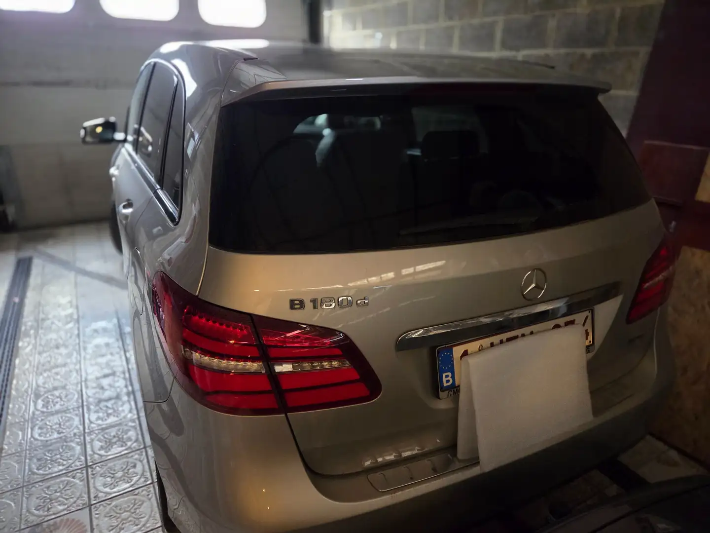 Mercedes-Benz B 180 B 180 d 7G-DCT Edition B Argent - 2
