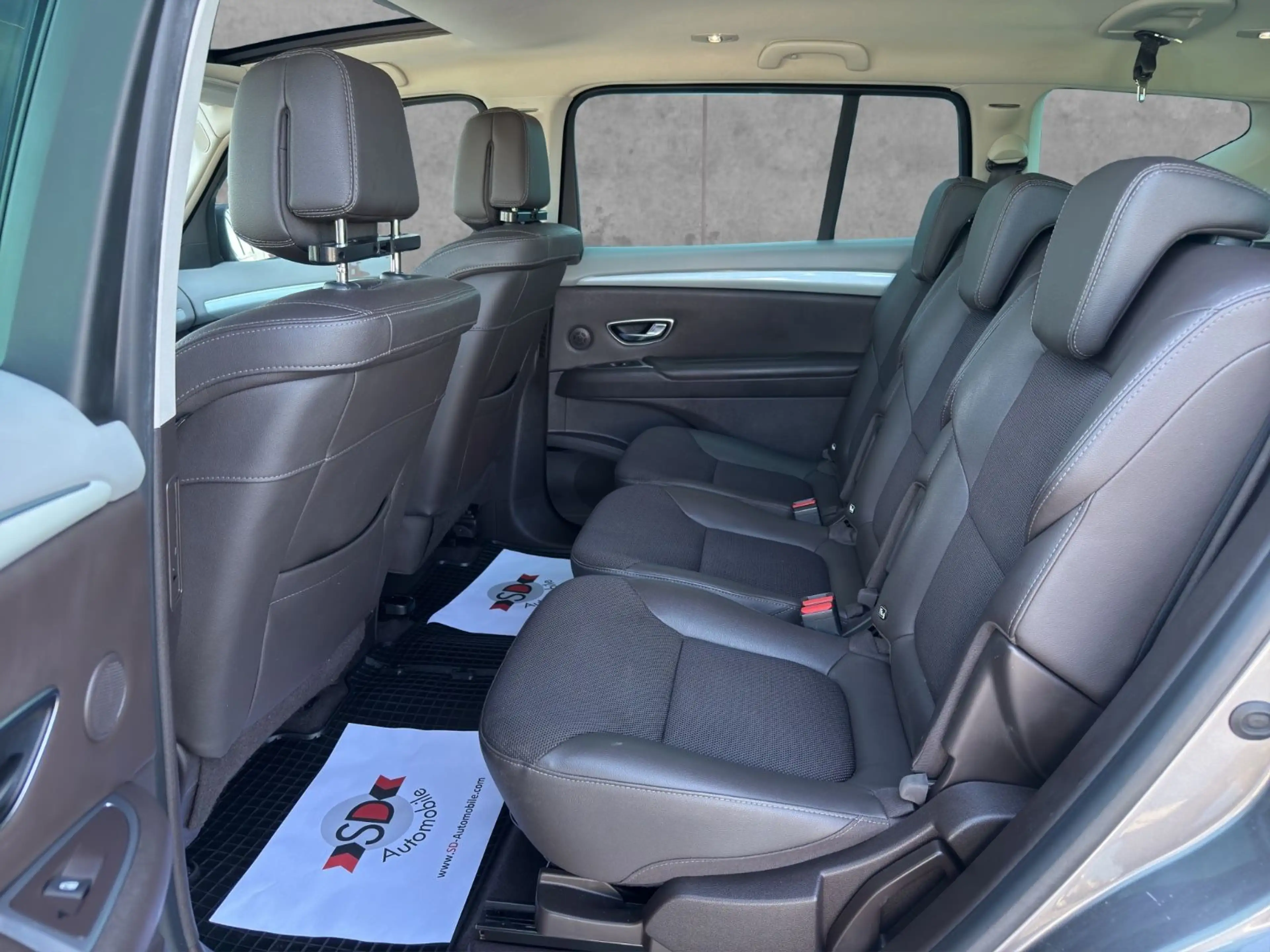 Renault Espace V Intens 7-Sitzer Pano. LED BLIS AHK — photo 8