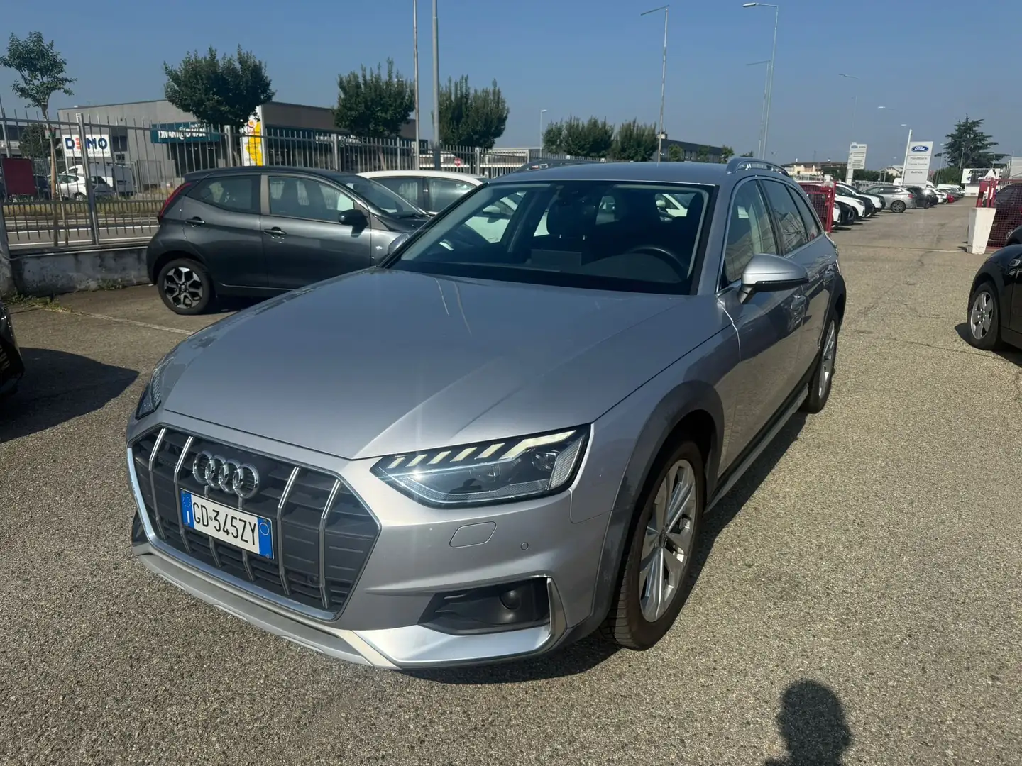 Audi A4 allroad 40 2.0 tdi mhev Business Evo quattro 204cv Plateado - 1