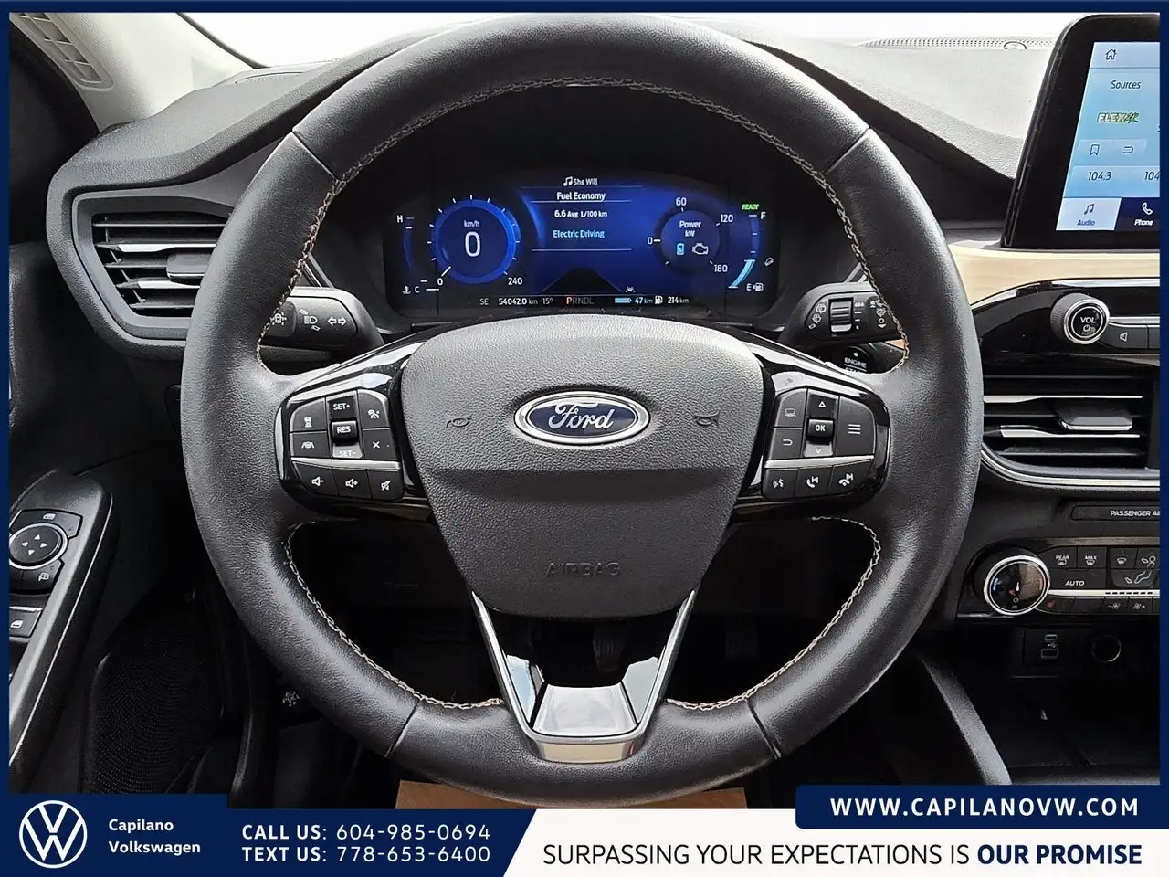 Ford Escape снимка Ford Escape