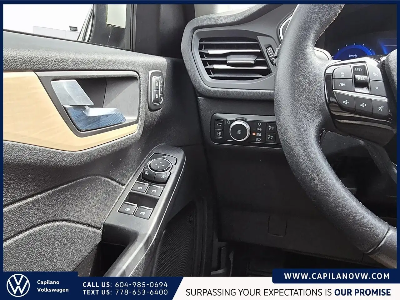 Ford Escape снимка Ford Escape