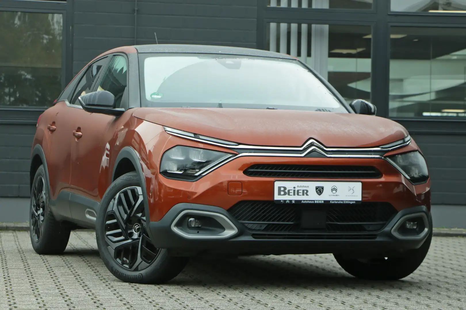 Citroen C4 1.2 PureTech 130 Shine Pano/ Keyless/ Klimaau. Noir - 2