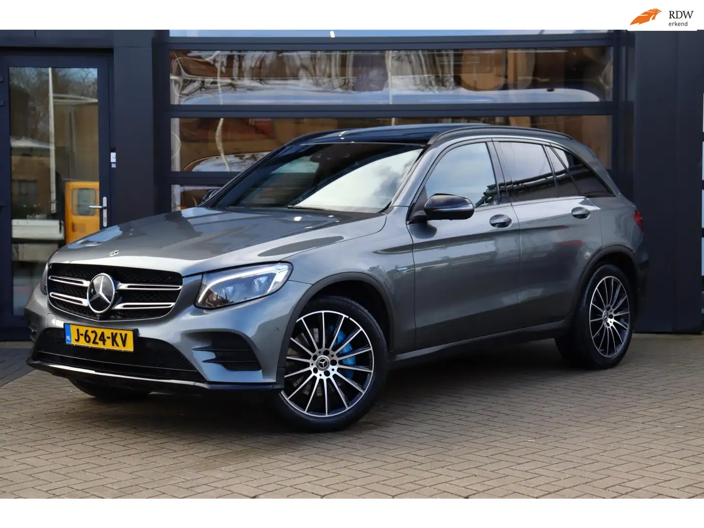 Mercedes-Benz GLC 350 350e 4MATIC Premium Plus | Luchtvering | Burmester Grau - 1